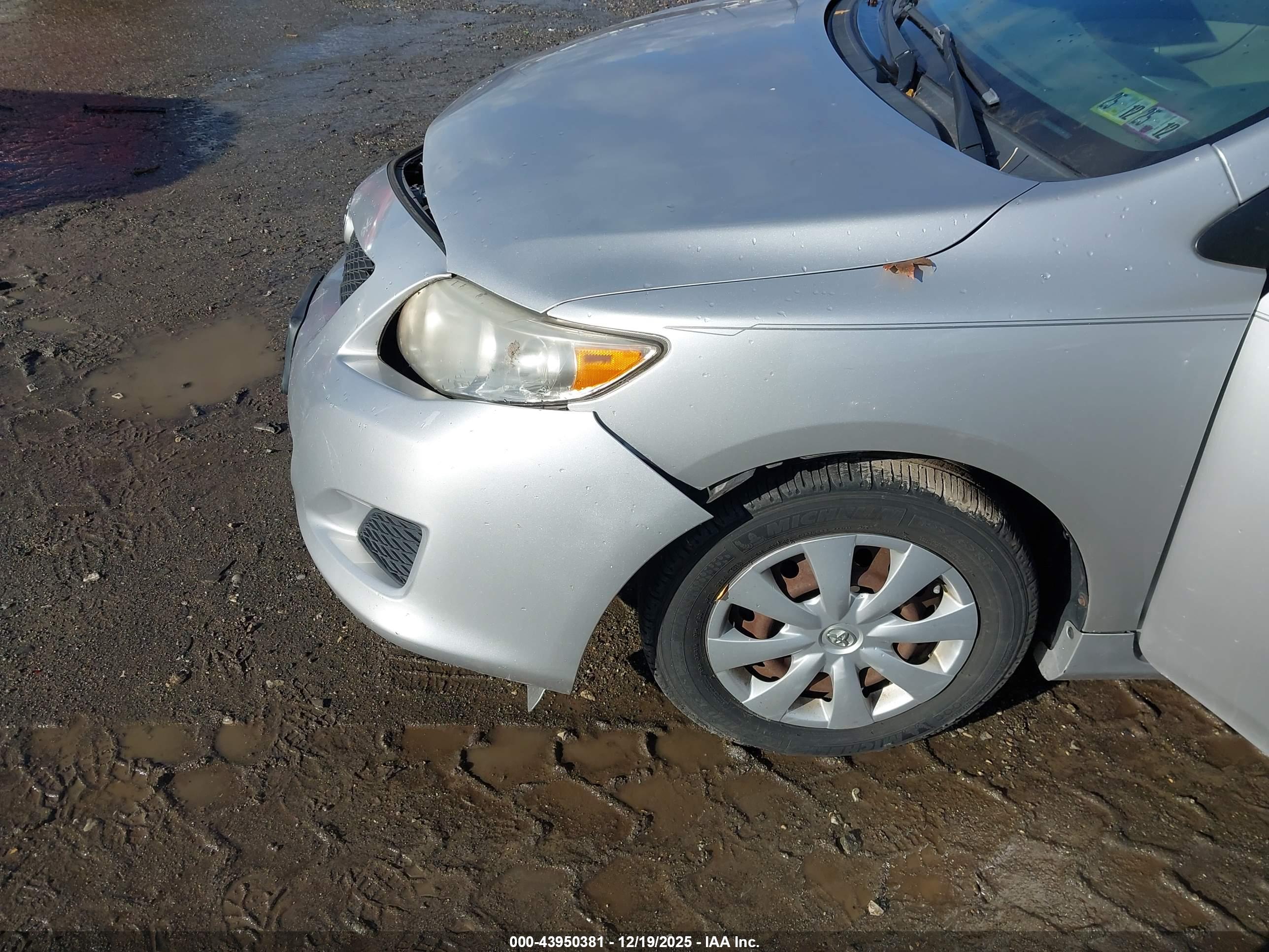 TOYOTA COROLLA image 6