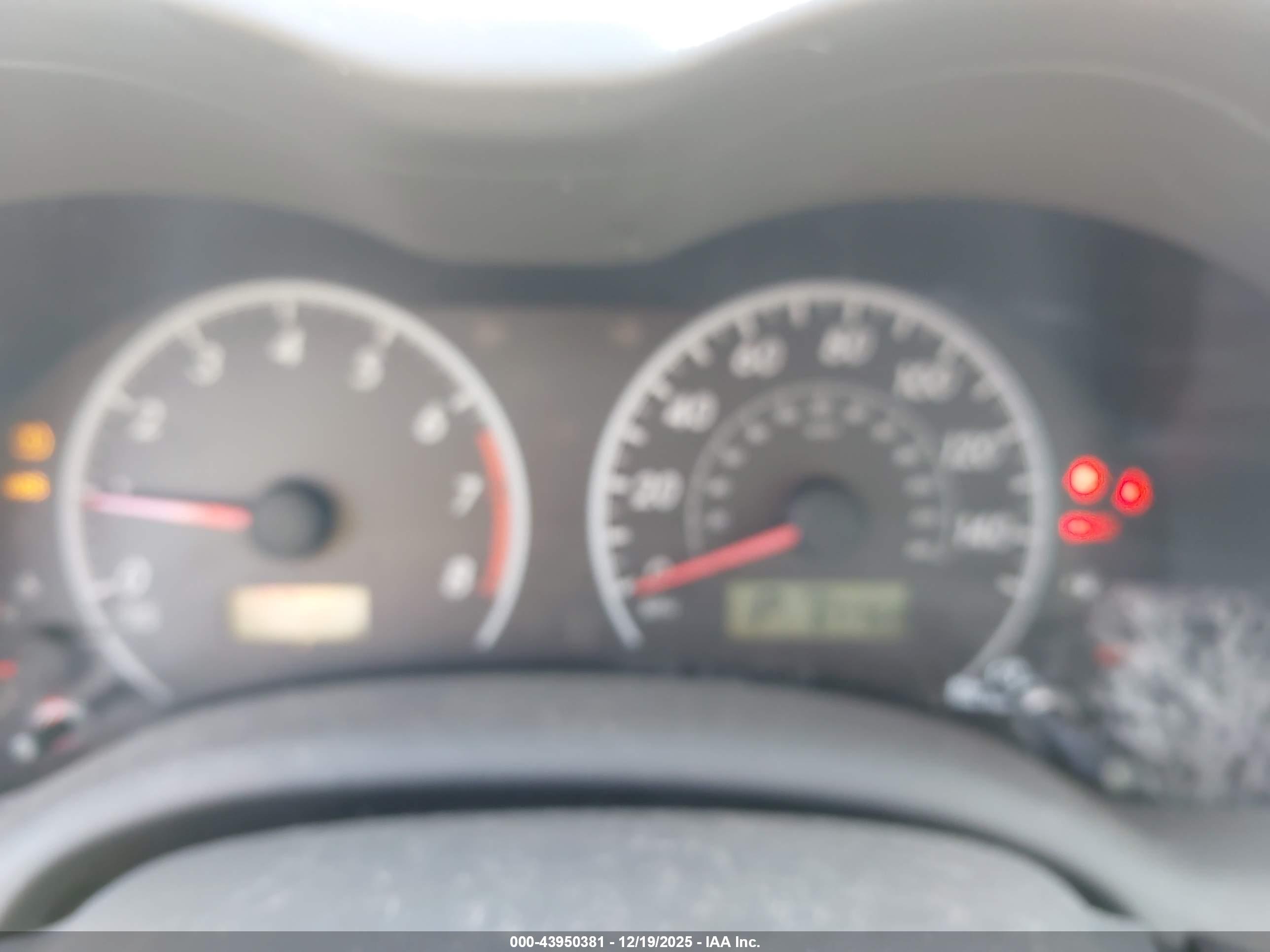 TOYOTA COROLLA image 7