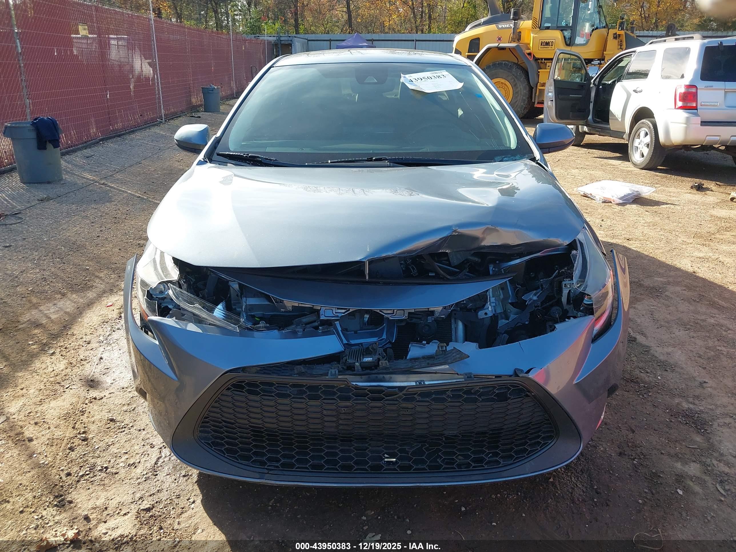 TOYOTA COROLLA image 6