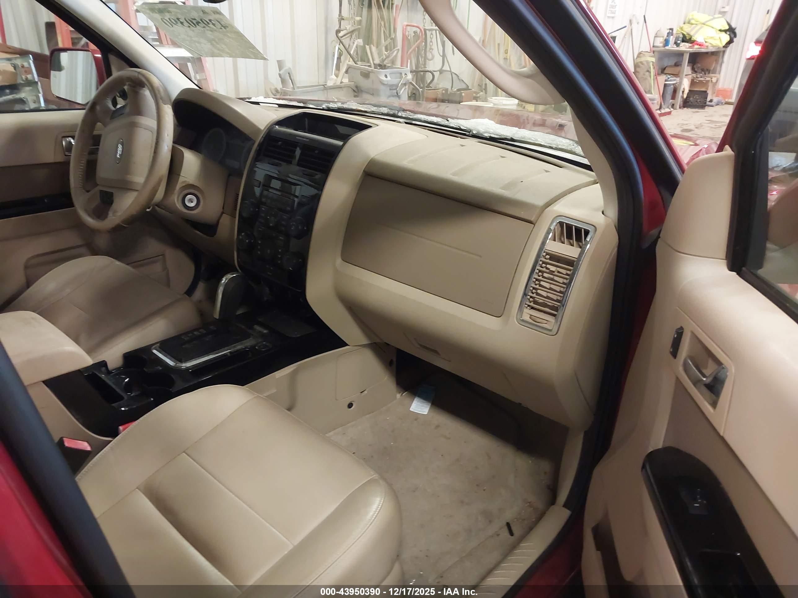 FORD ESCAPE image 5