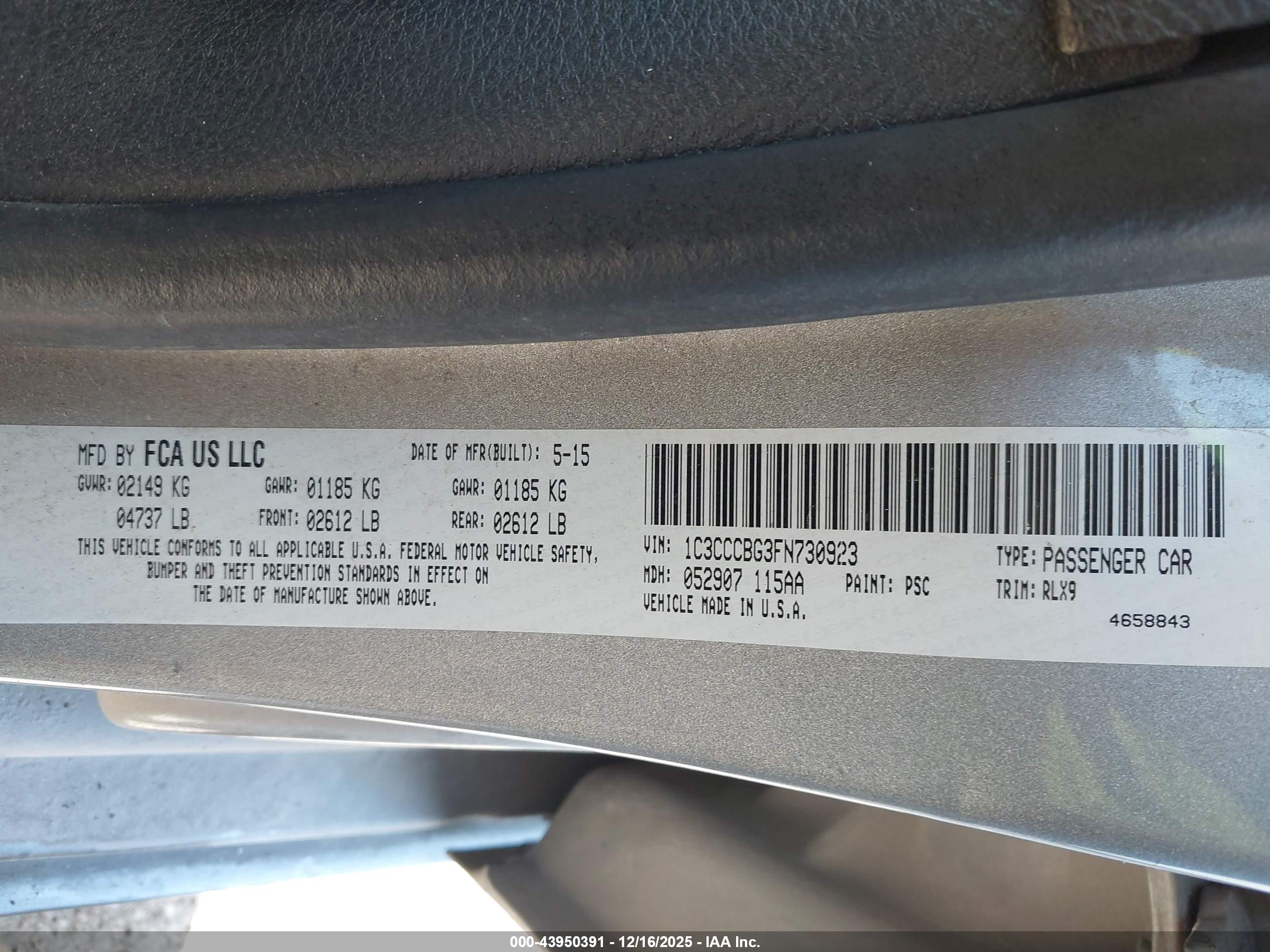 CHRYSLER 200 image 9