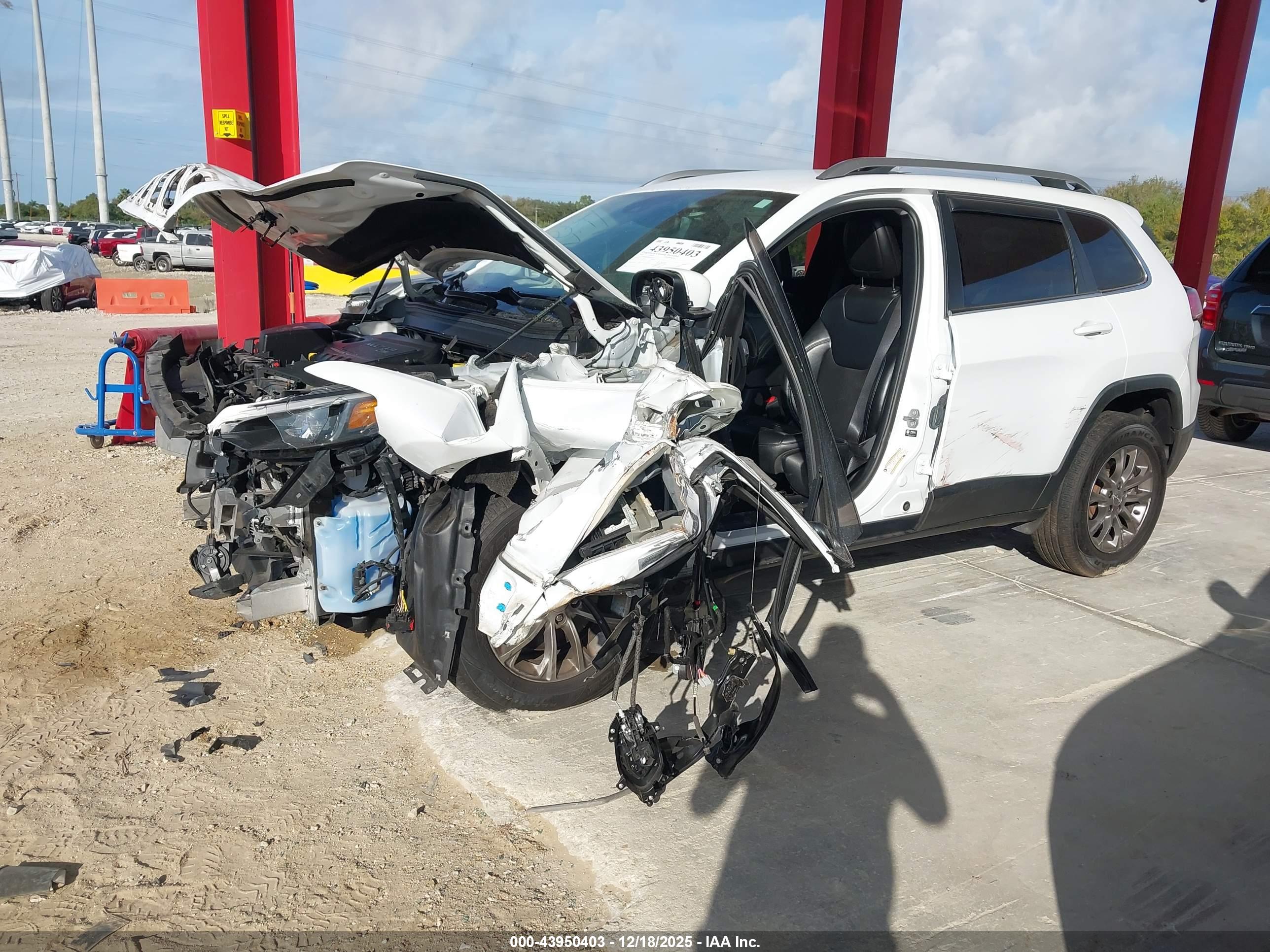 JEEP CHEROKEE image 2