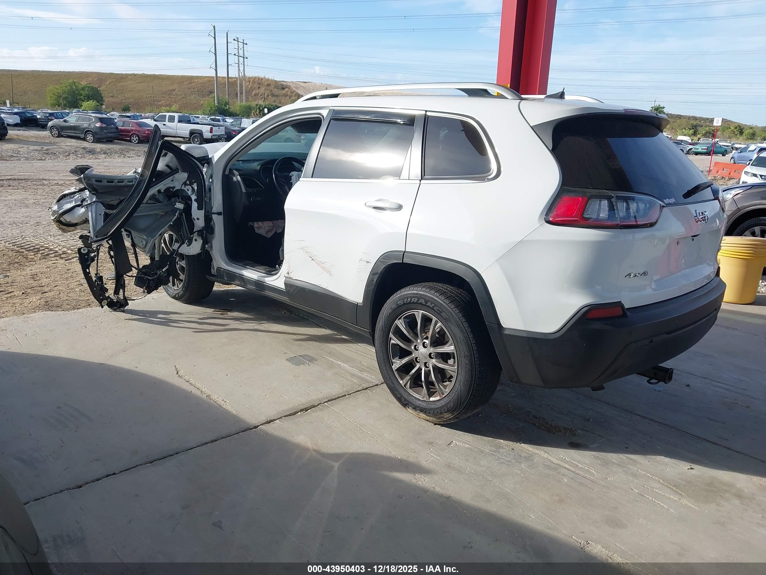 JEEP CHEROKEE image 3