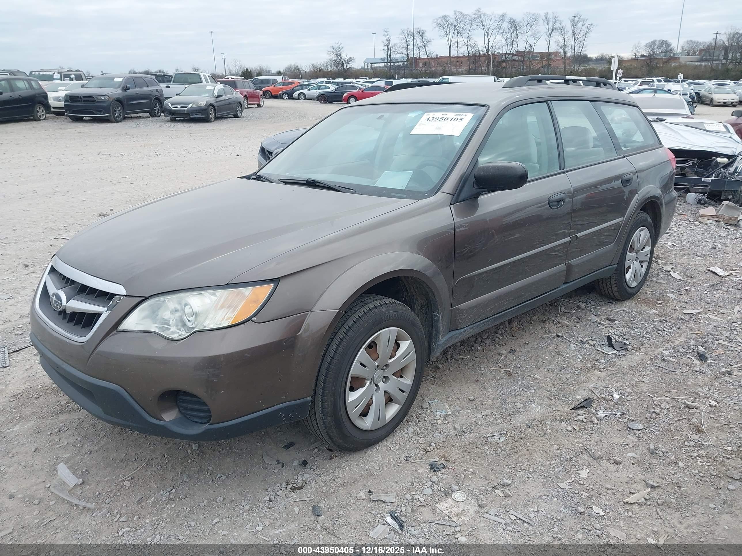 SUBARU OUTBACK image 2