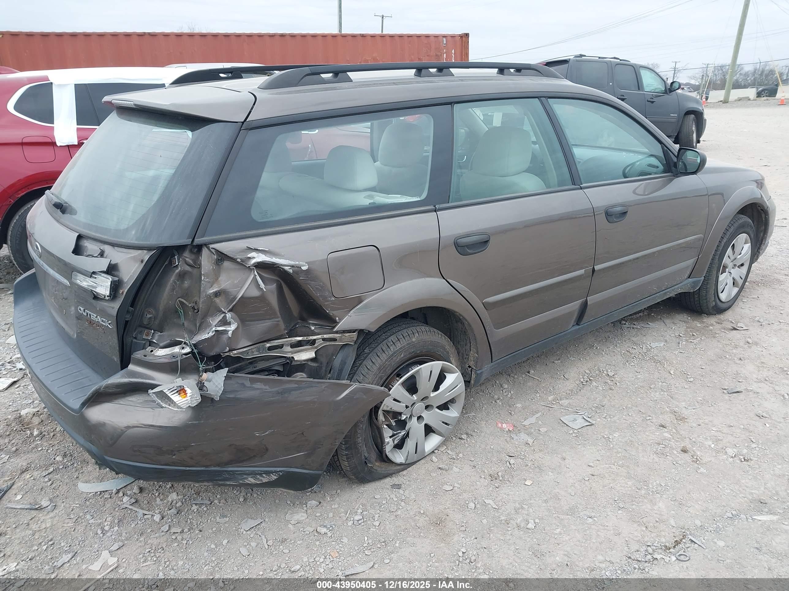 SUBARU OUTBACK image 4