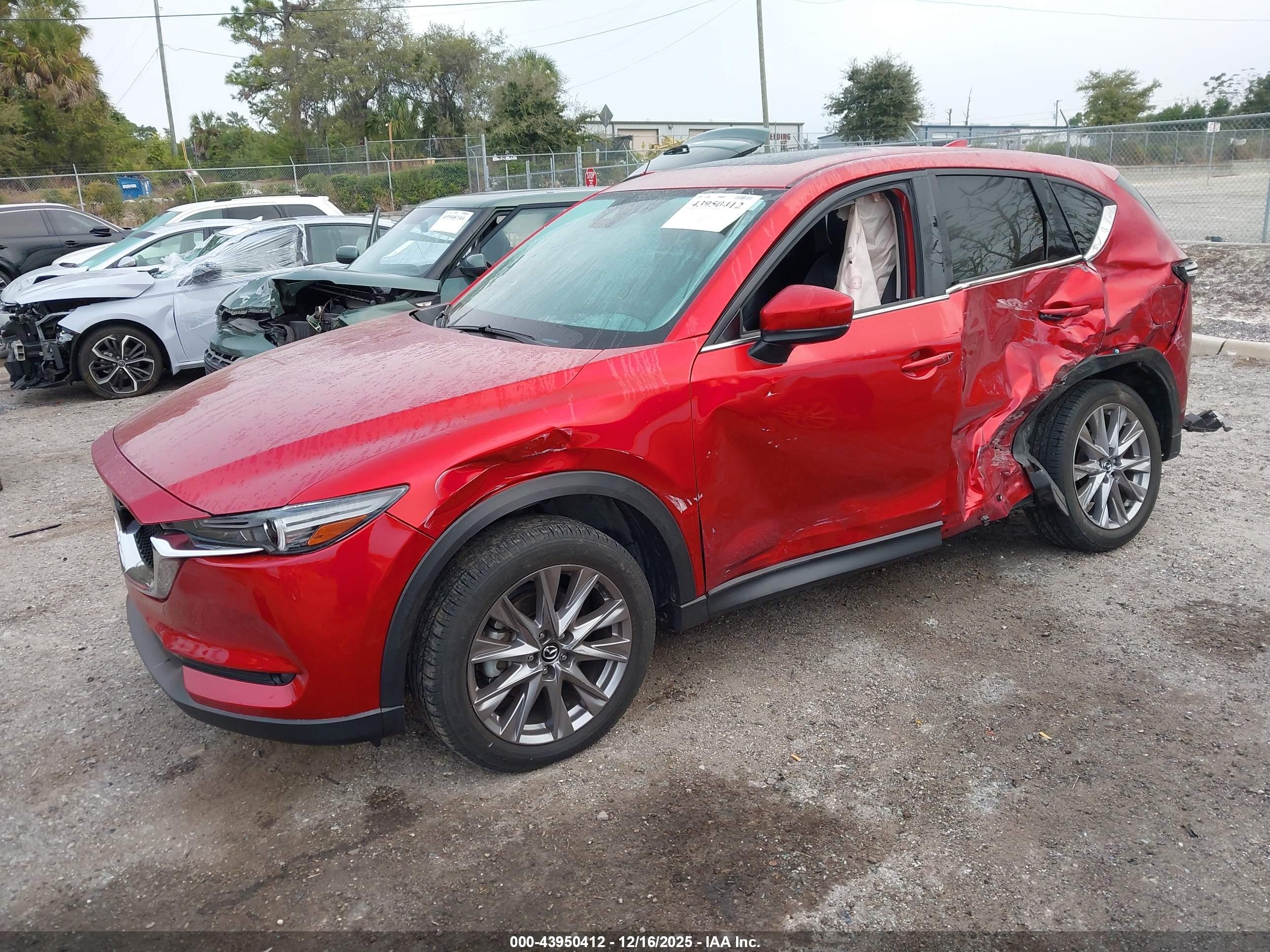 MAZDA CX-5 image 2