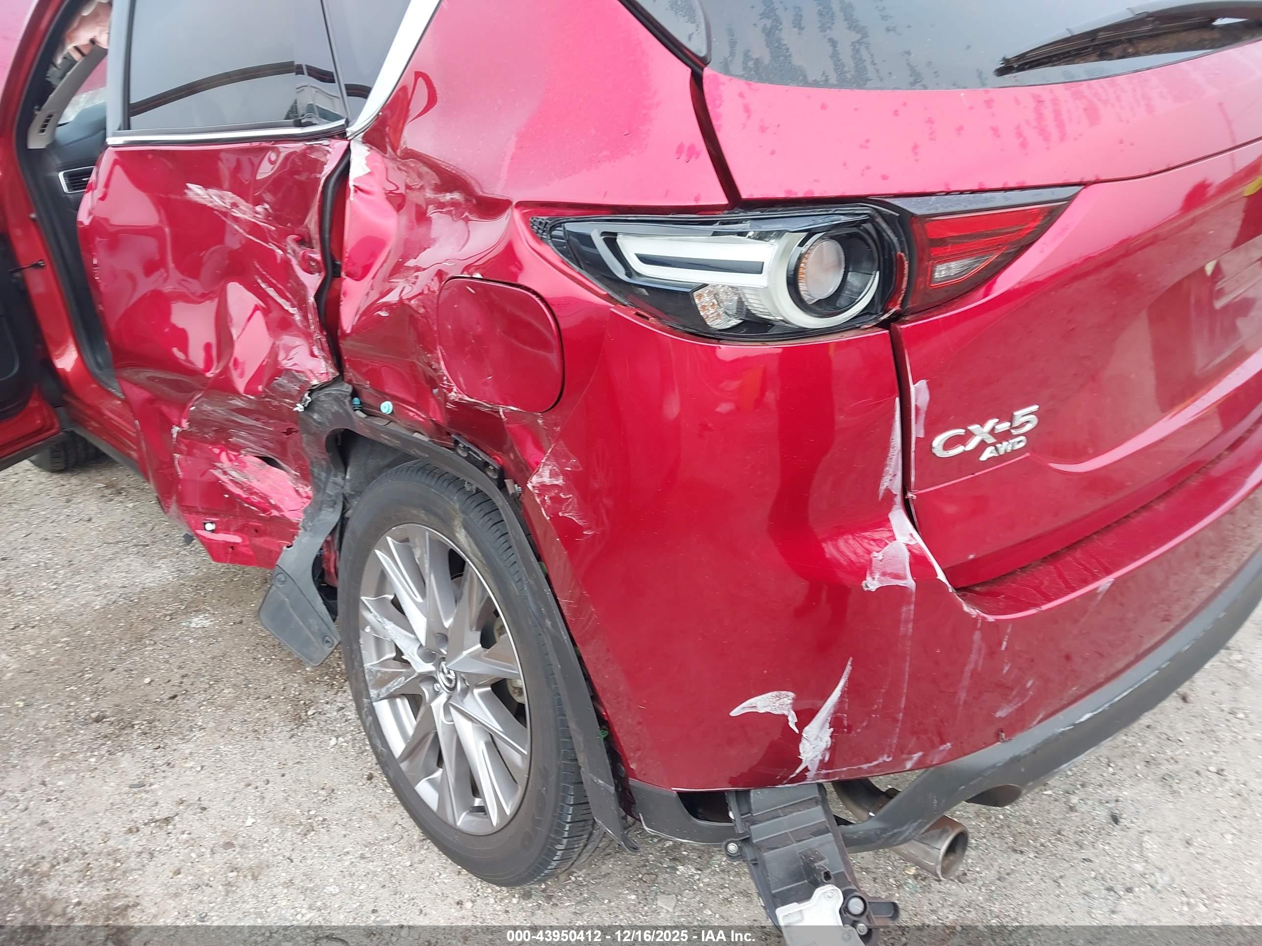 MAZDA CX-5 image 6