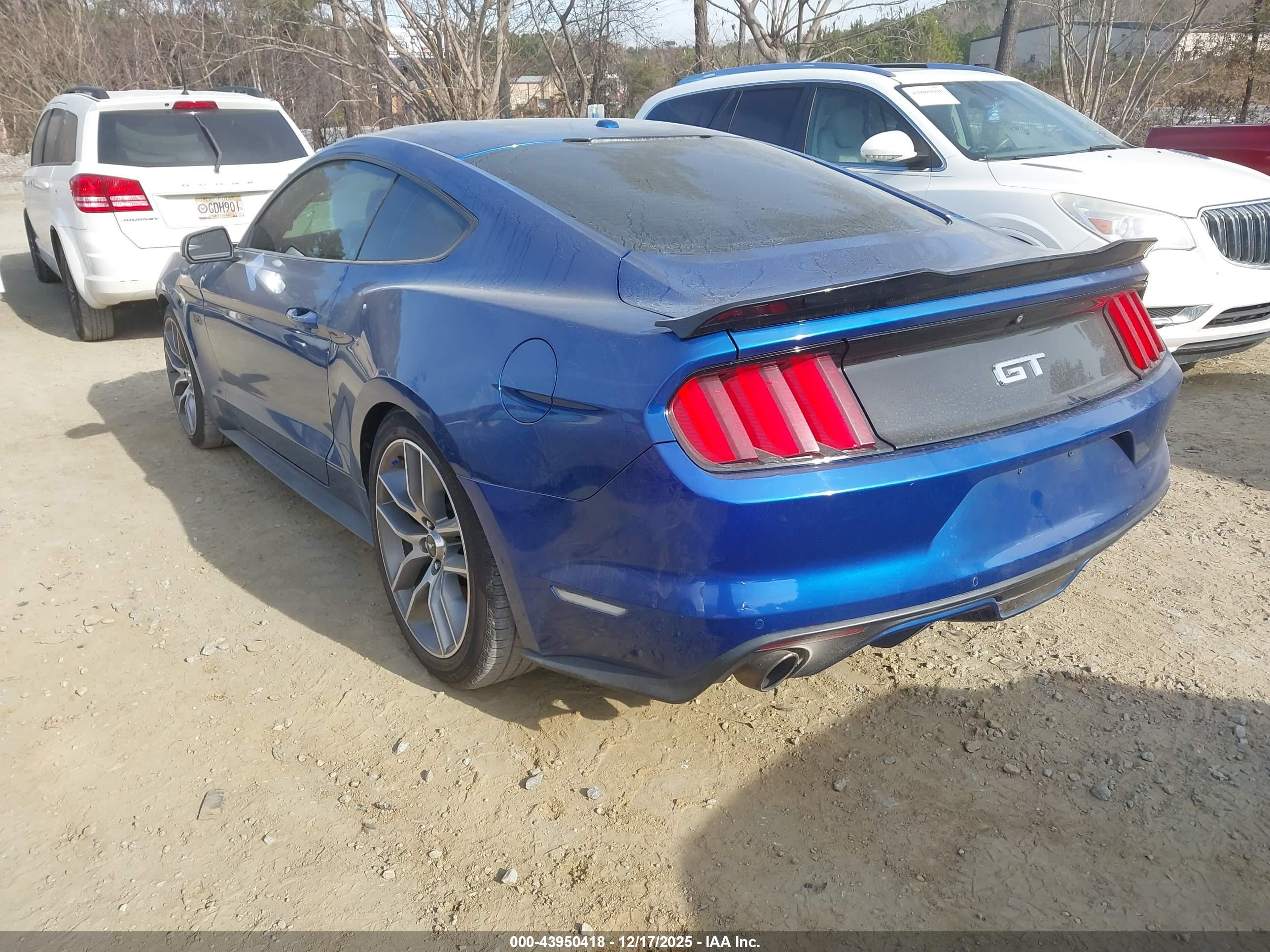FORD MUSTANG image 3