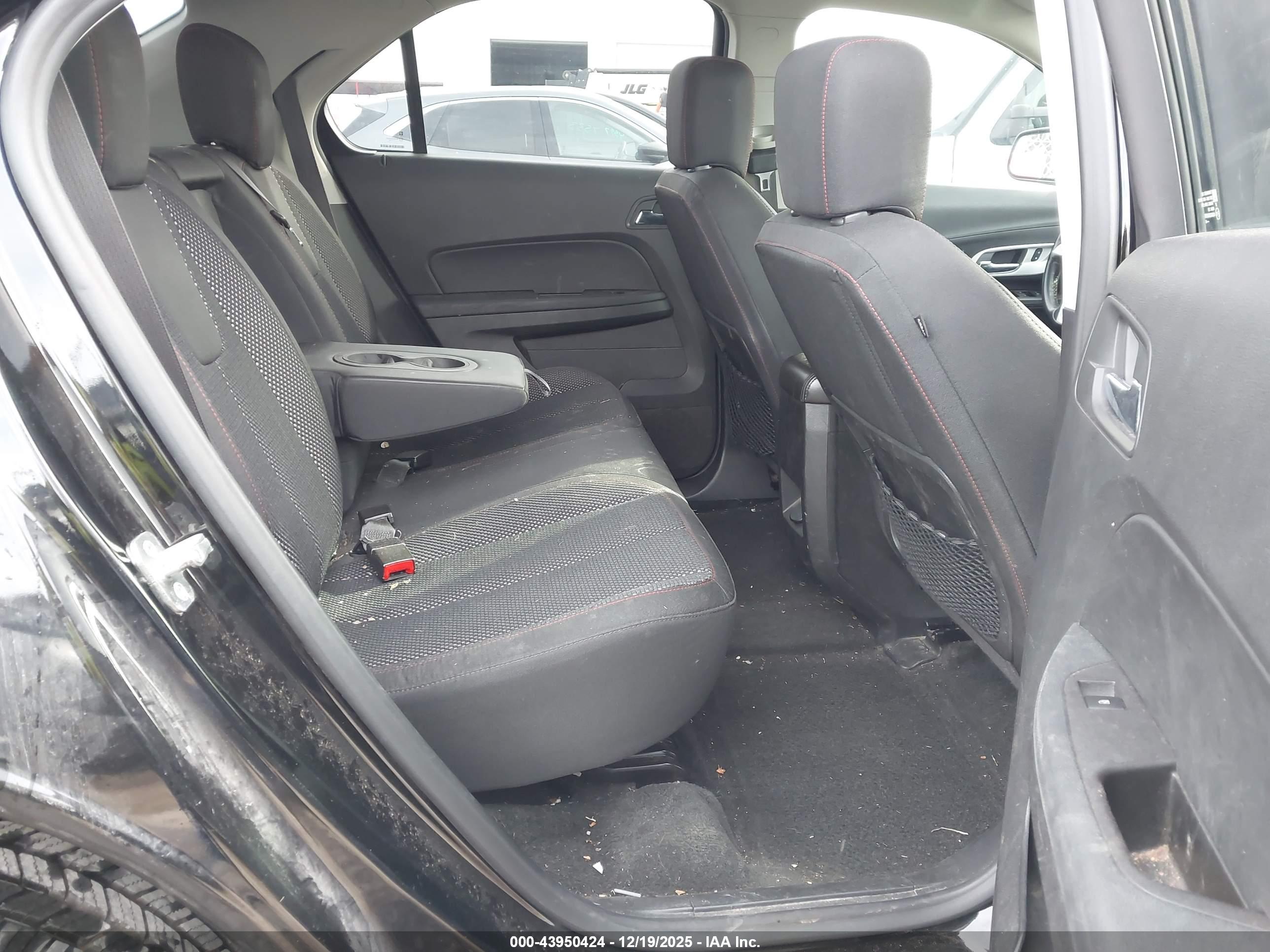 CHEVROLET EQUINOX image 8
