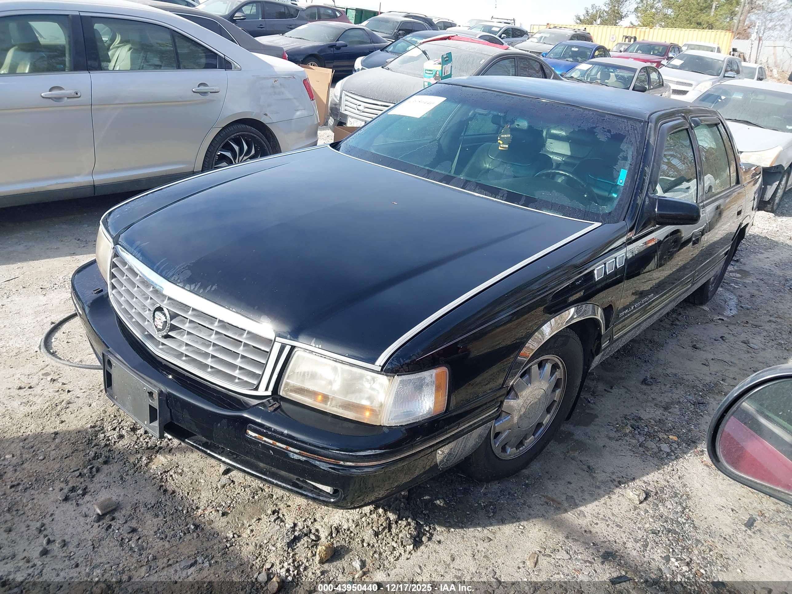 CADILLAC DEVILLE image 2