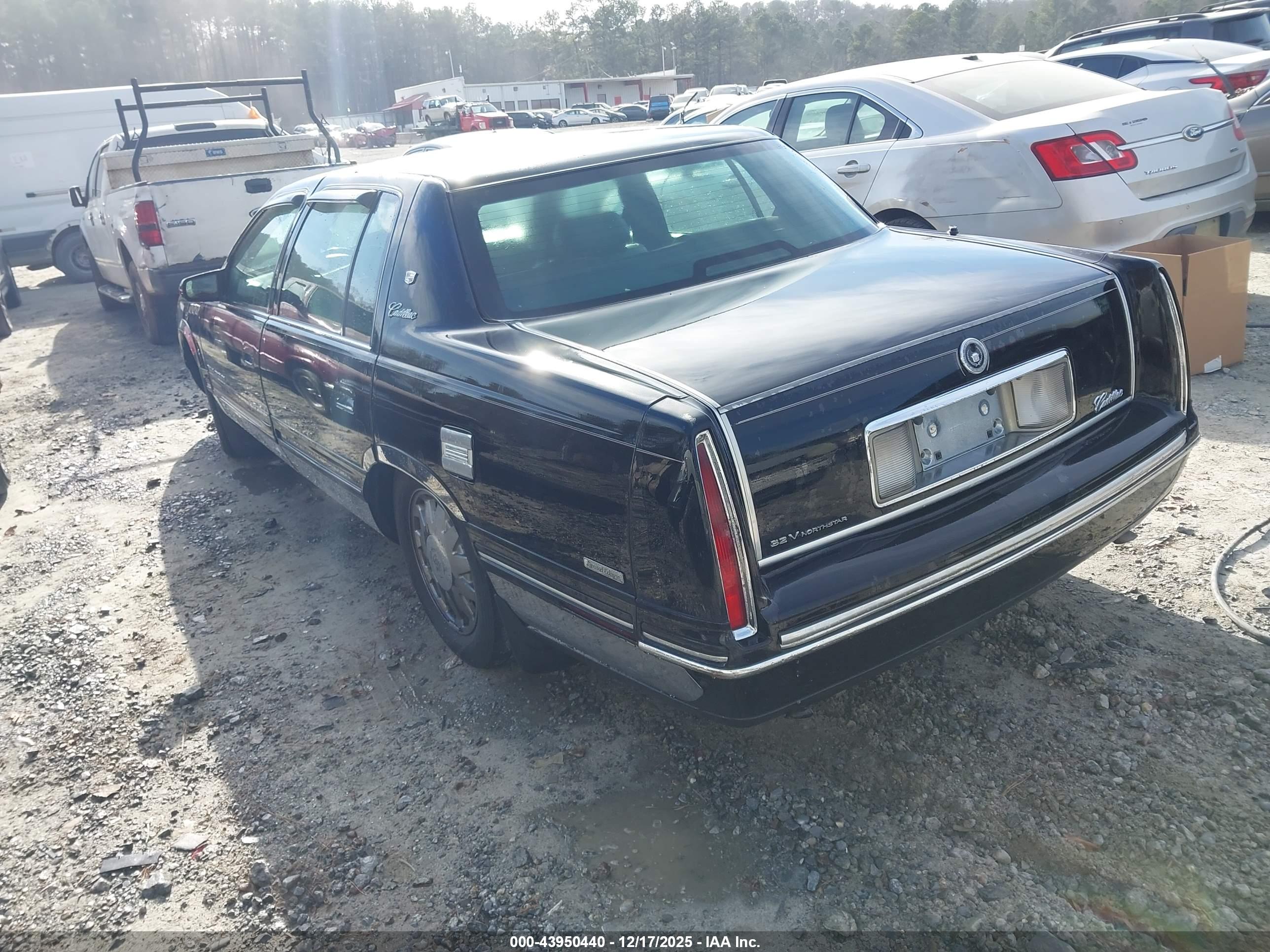 CADILLAC DEVILLE image 3