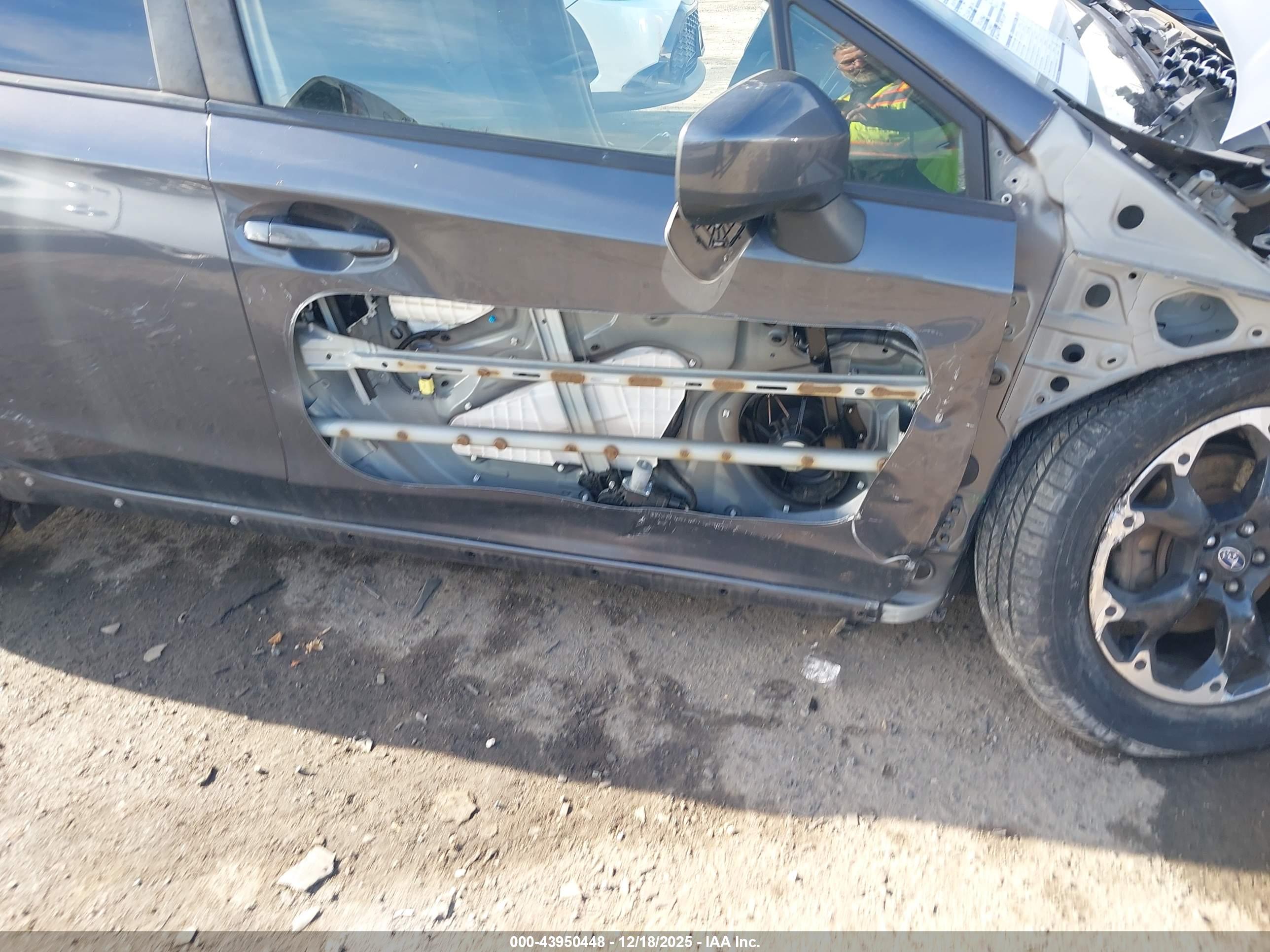 SUBARU CROSSTREK image 6