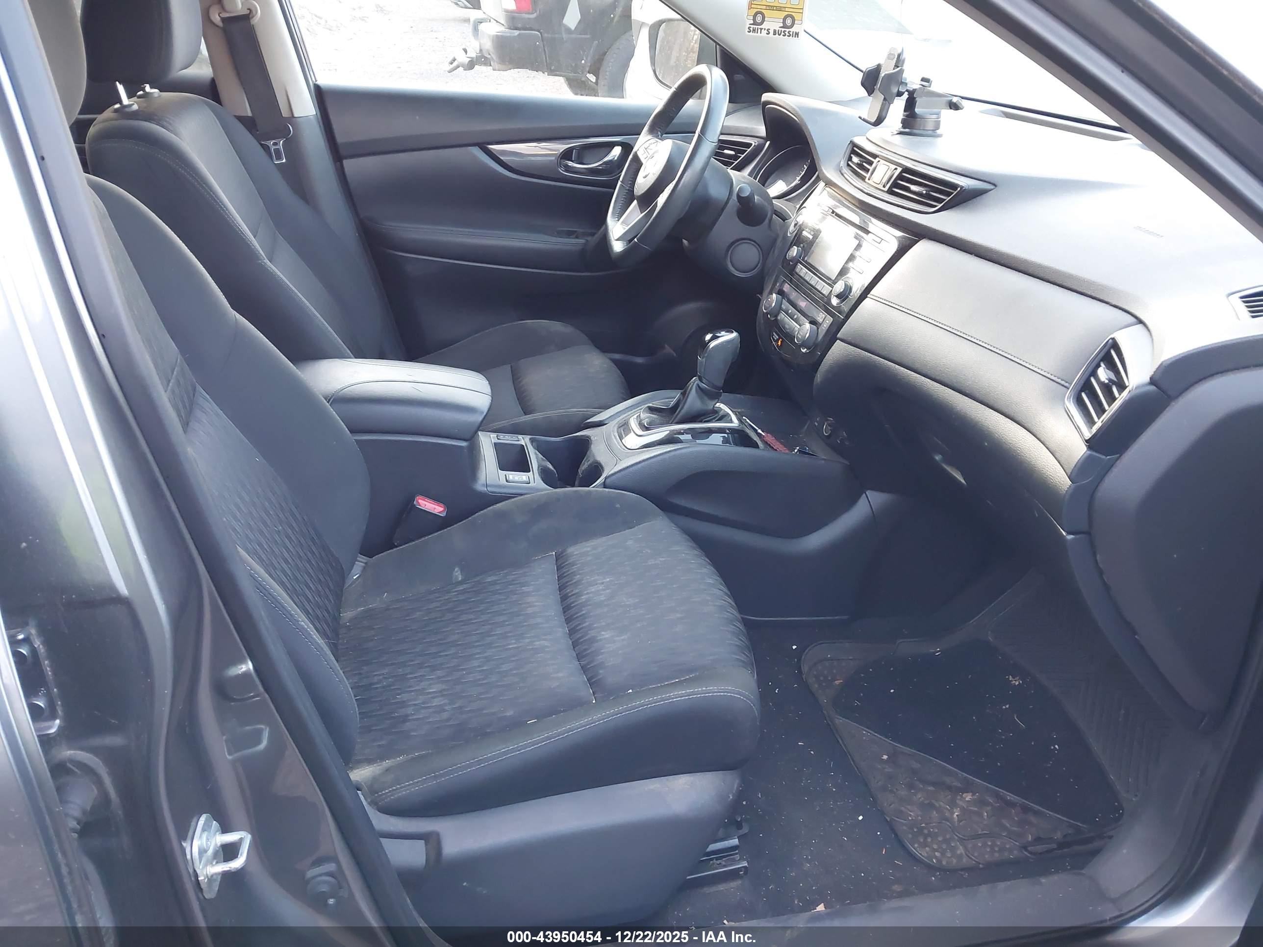 NISSAN ROGUE image 5