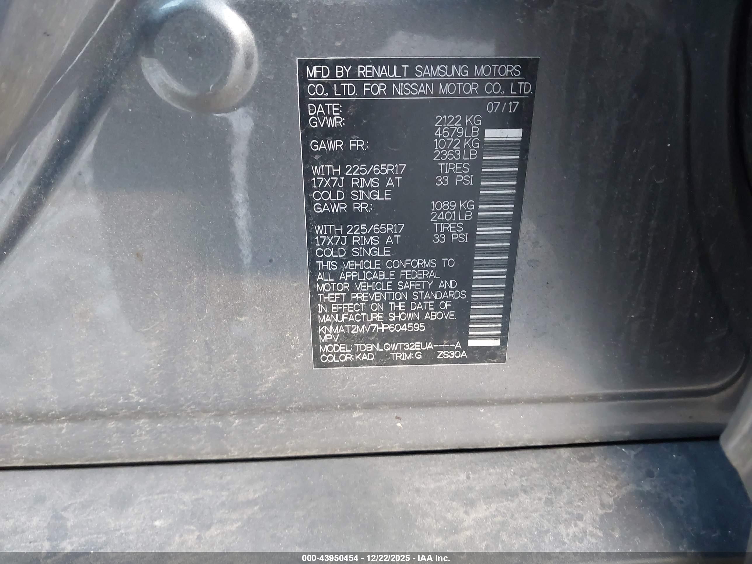 NISSAN ROGUE image 9