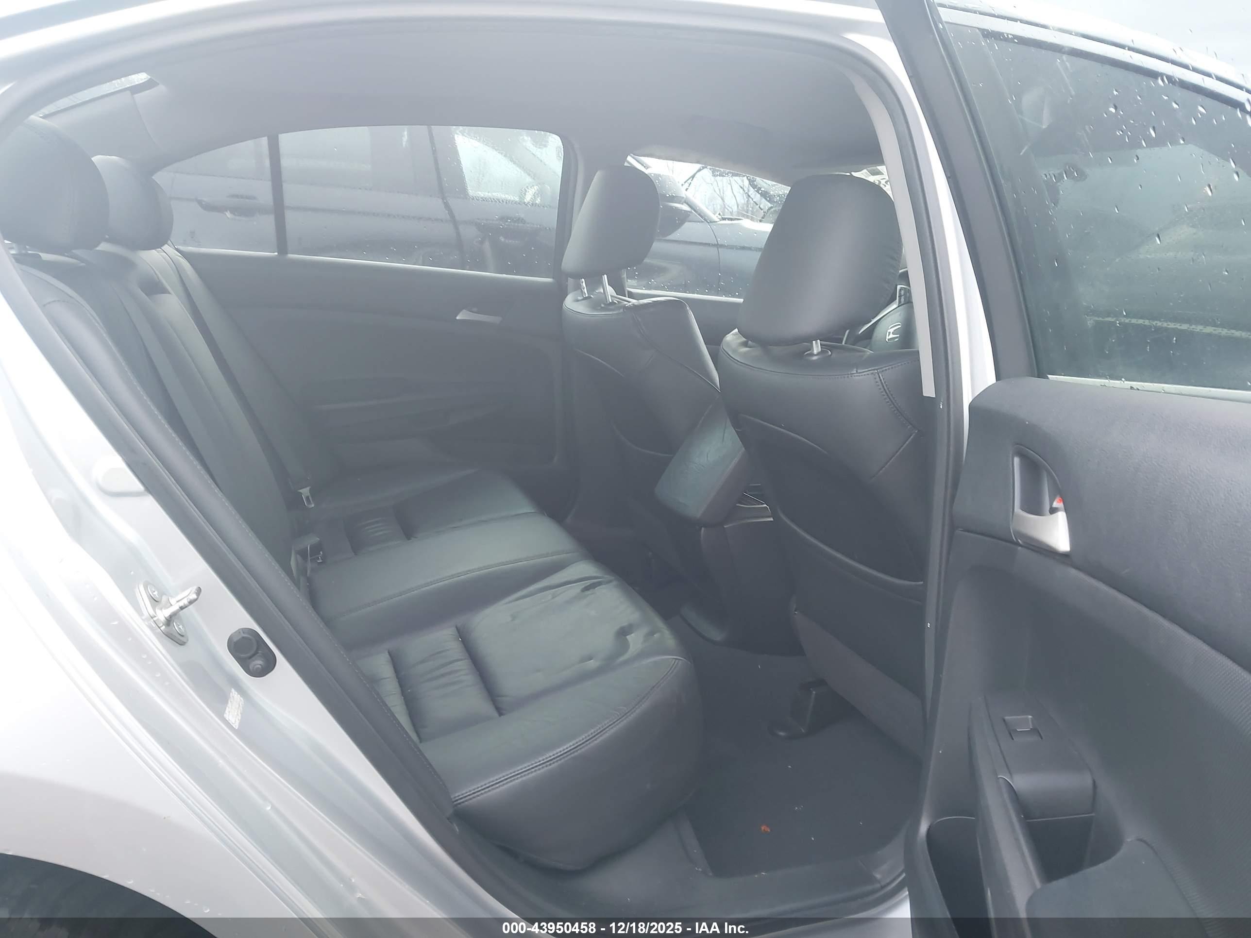 HONDA ACCORD image 8