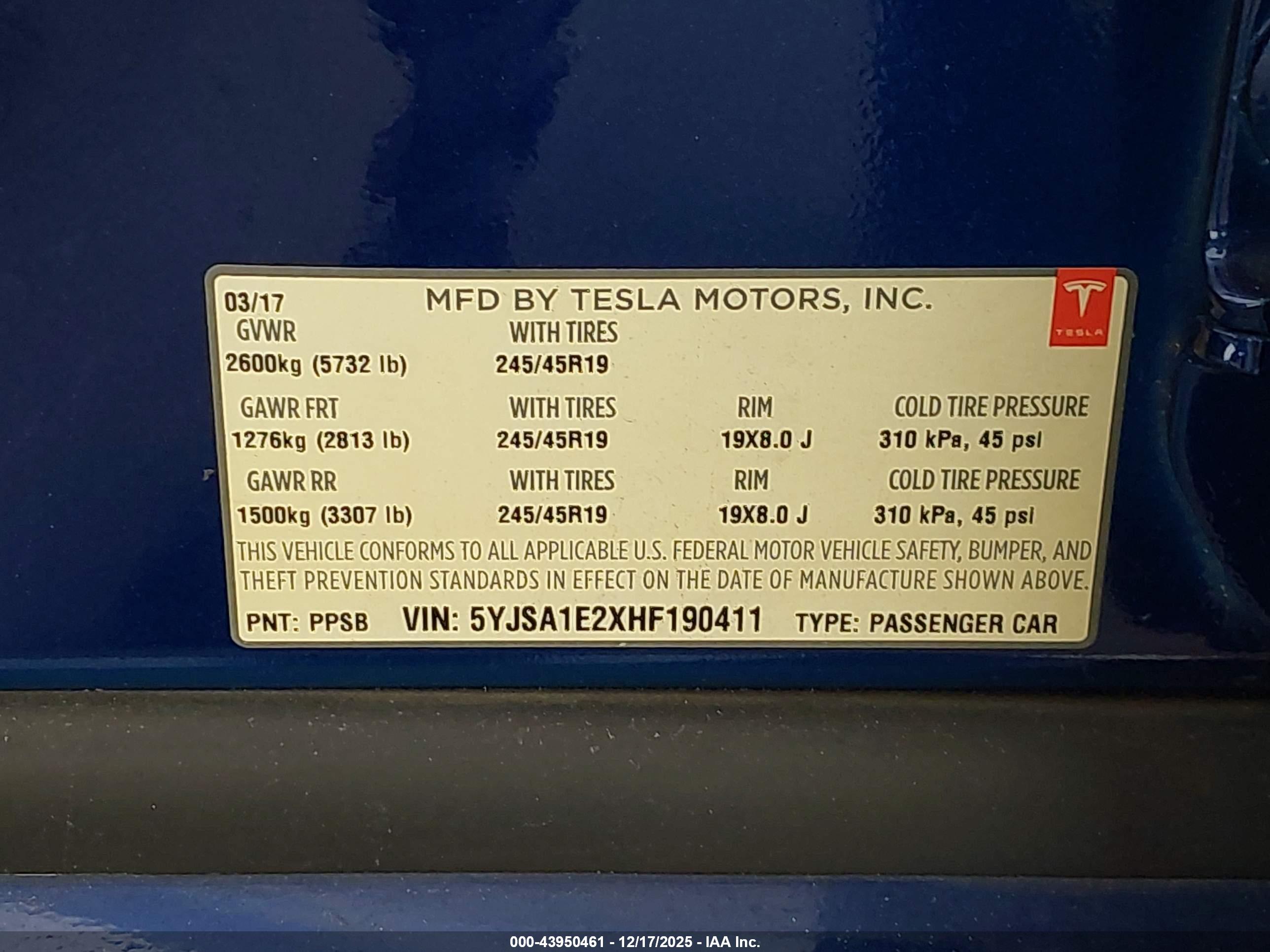TESLA MODEL image 9