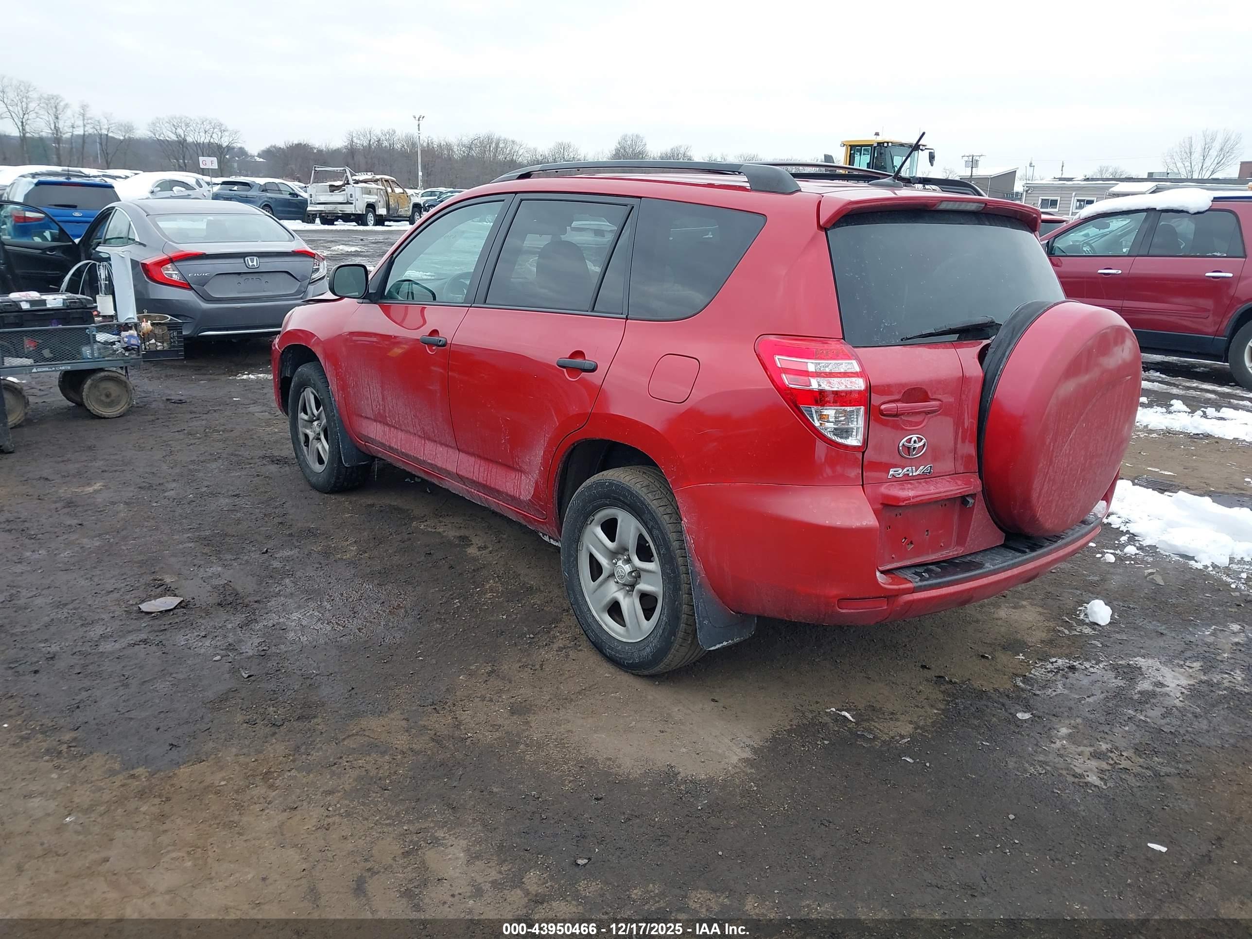 TOYOTA RAV4 image 3