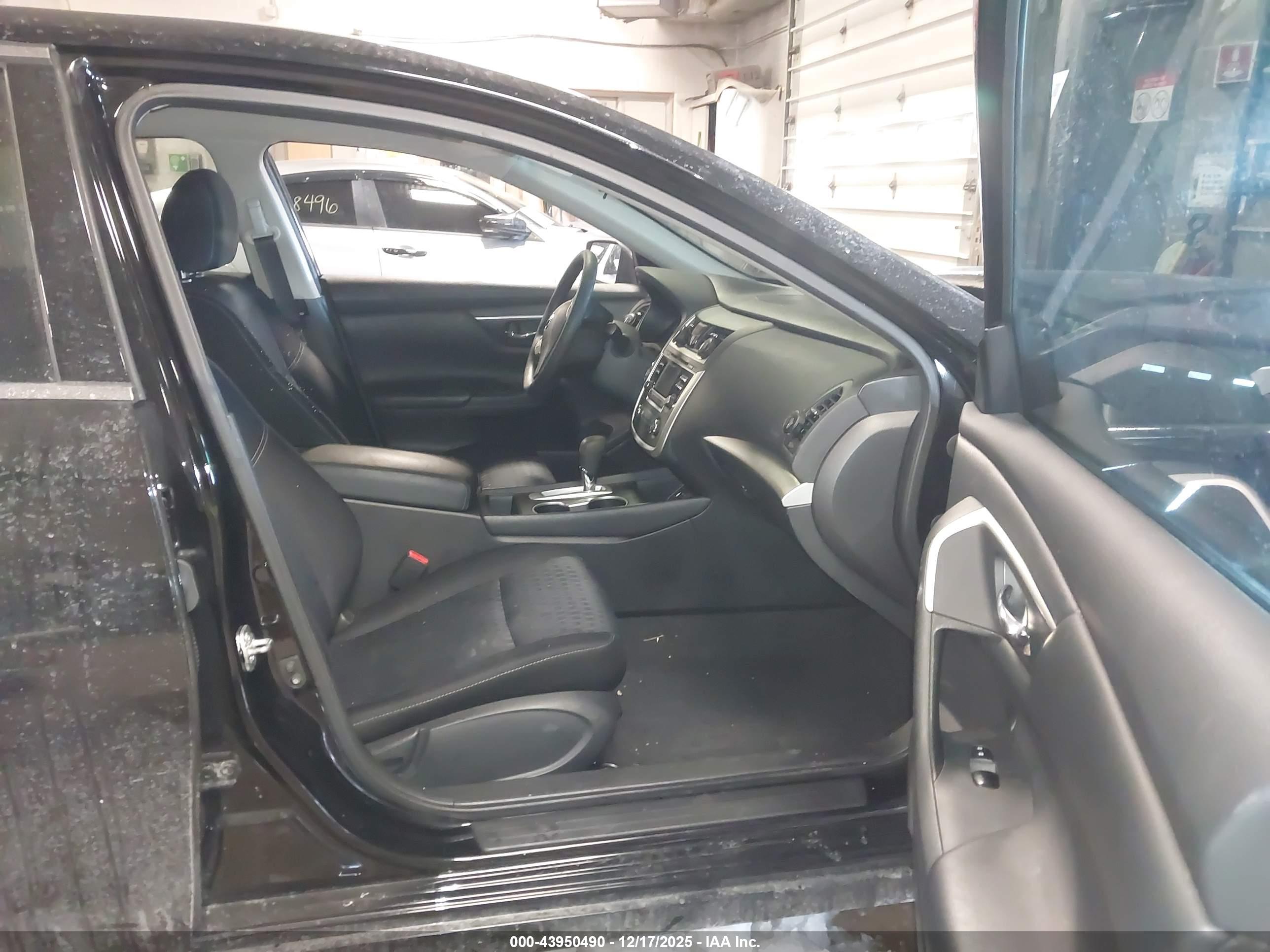 NISSAN ALTIMA image 5