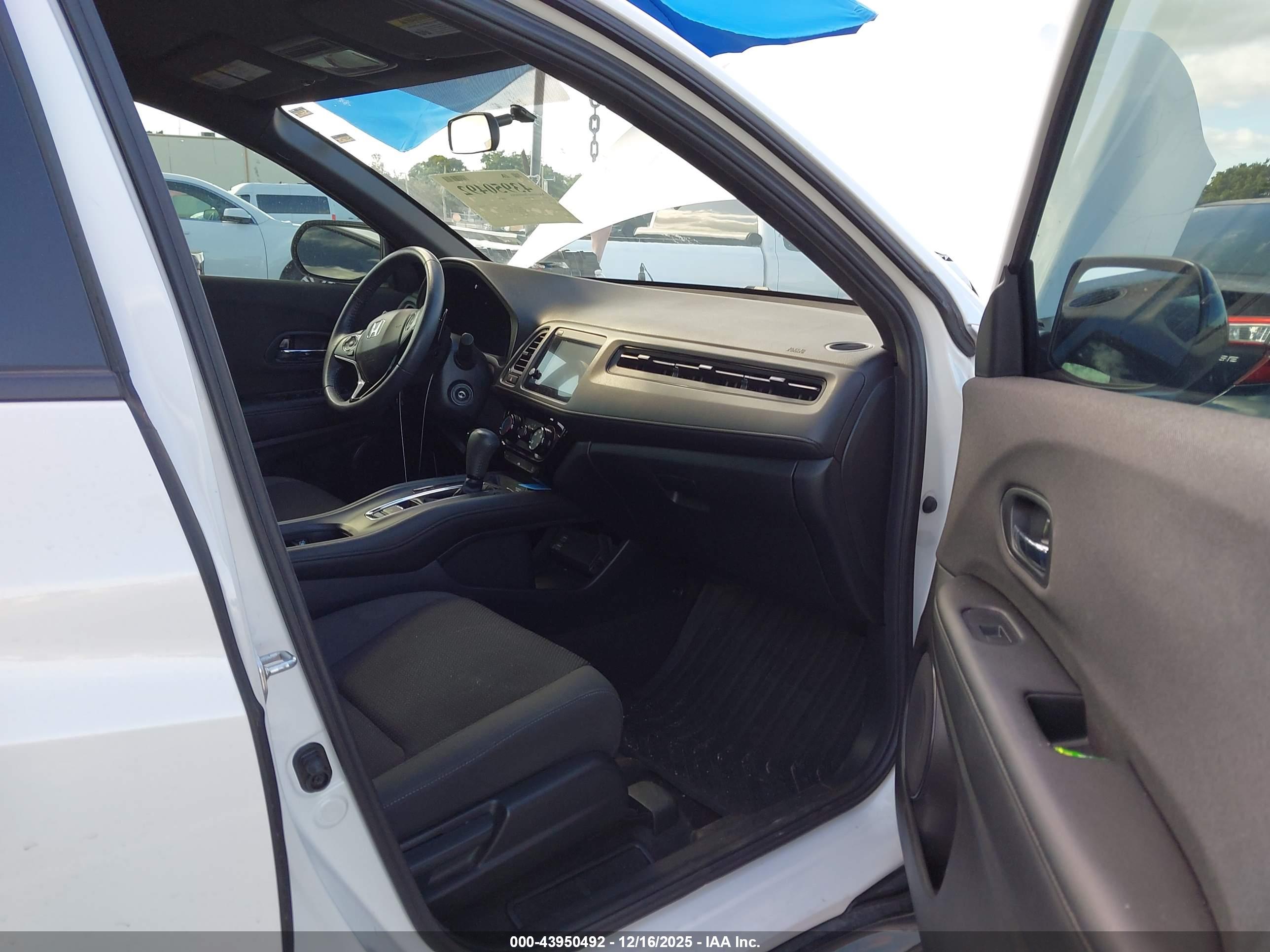 HONDA HR-V image 5