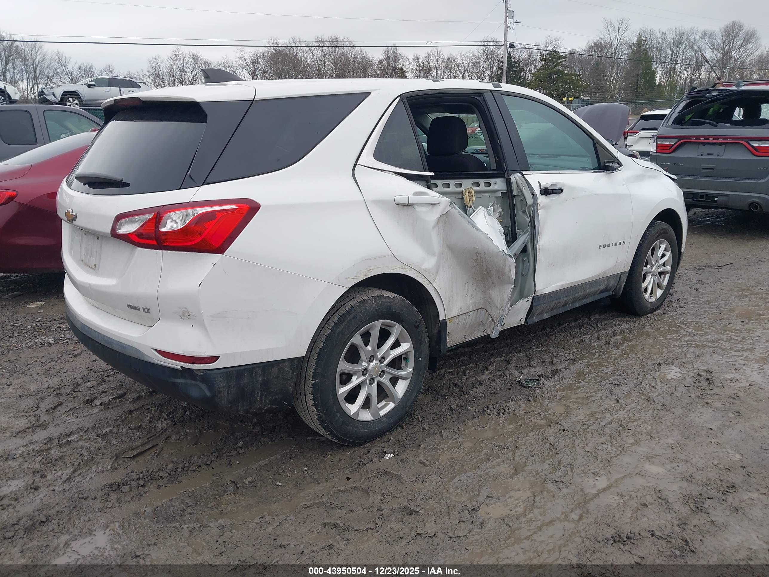 CHEVROLET EQUINOX image 4