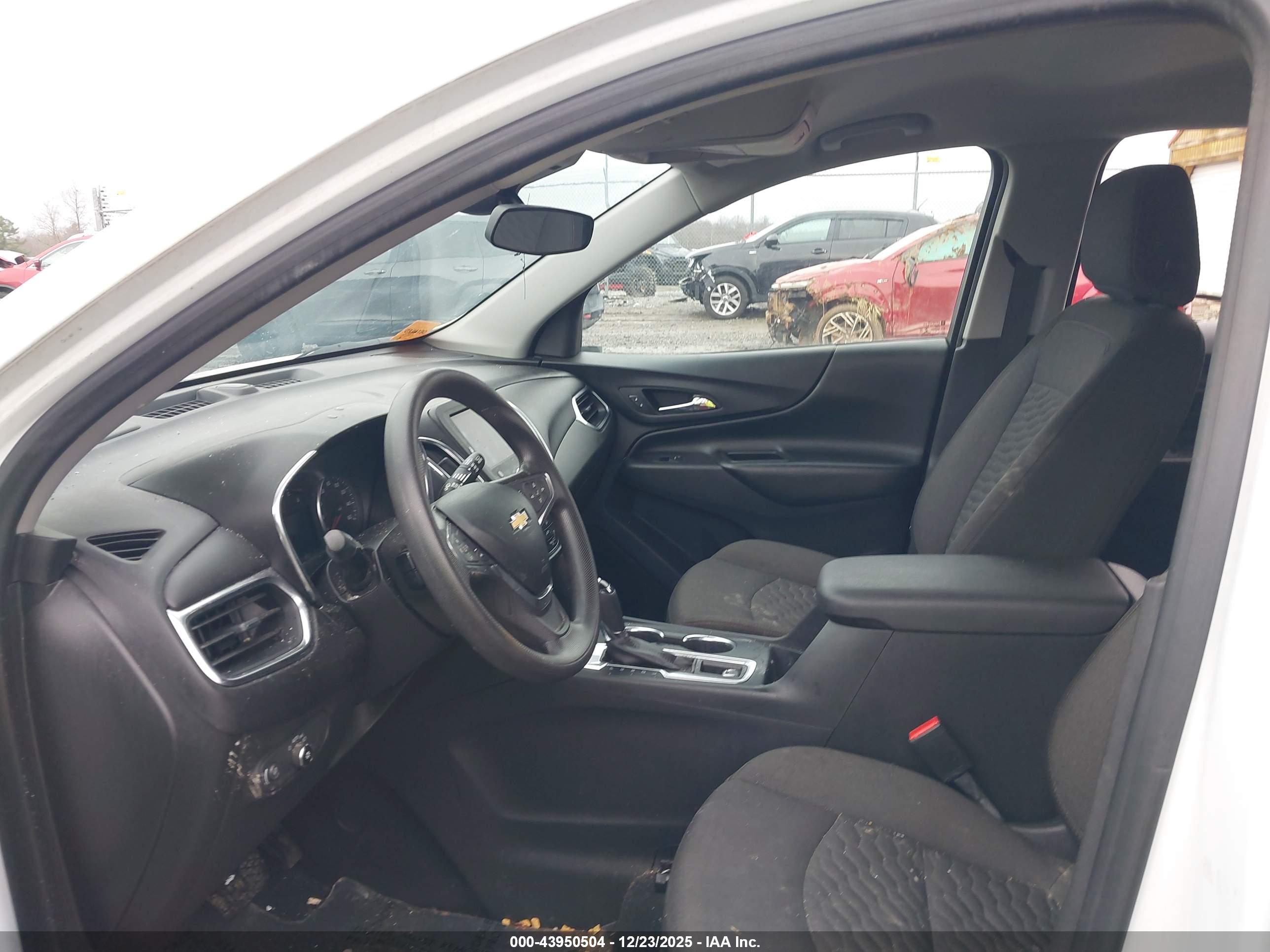 CHEVROLET EQUINOX image 5
