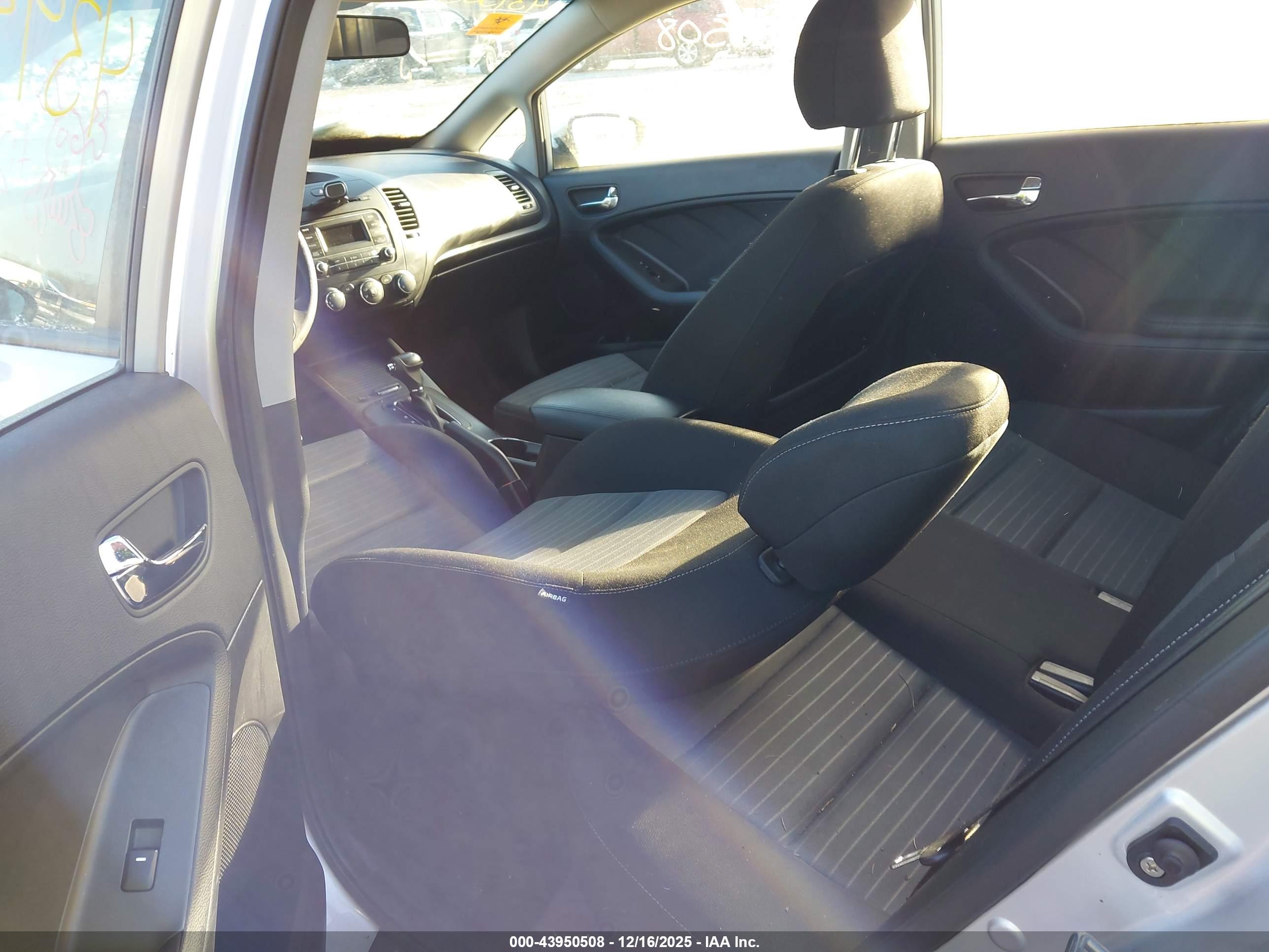KIA FORTE image 8