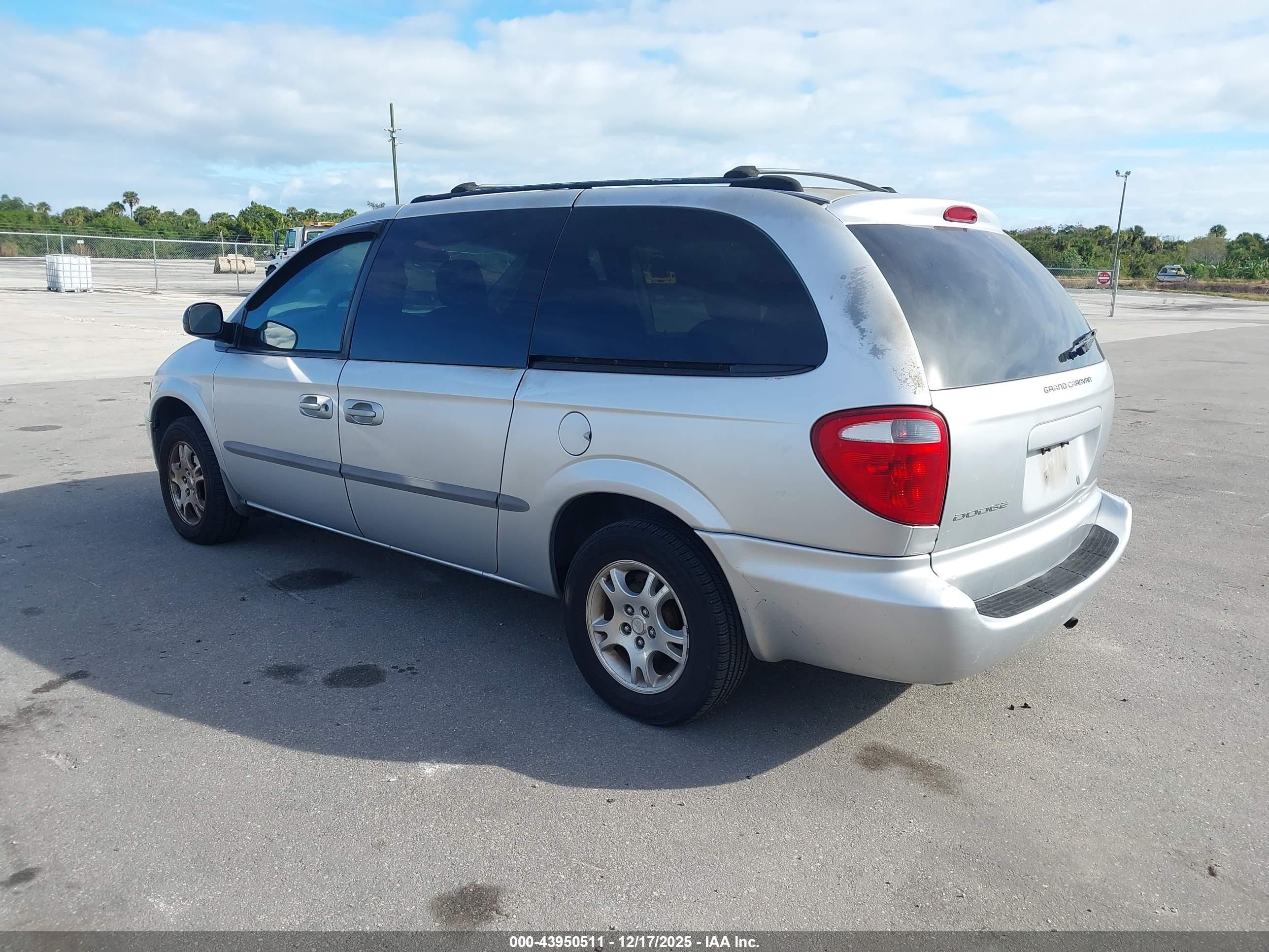 DODGE GRAND image 3