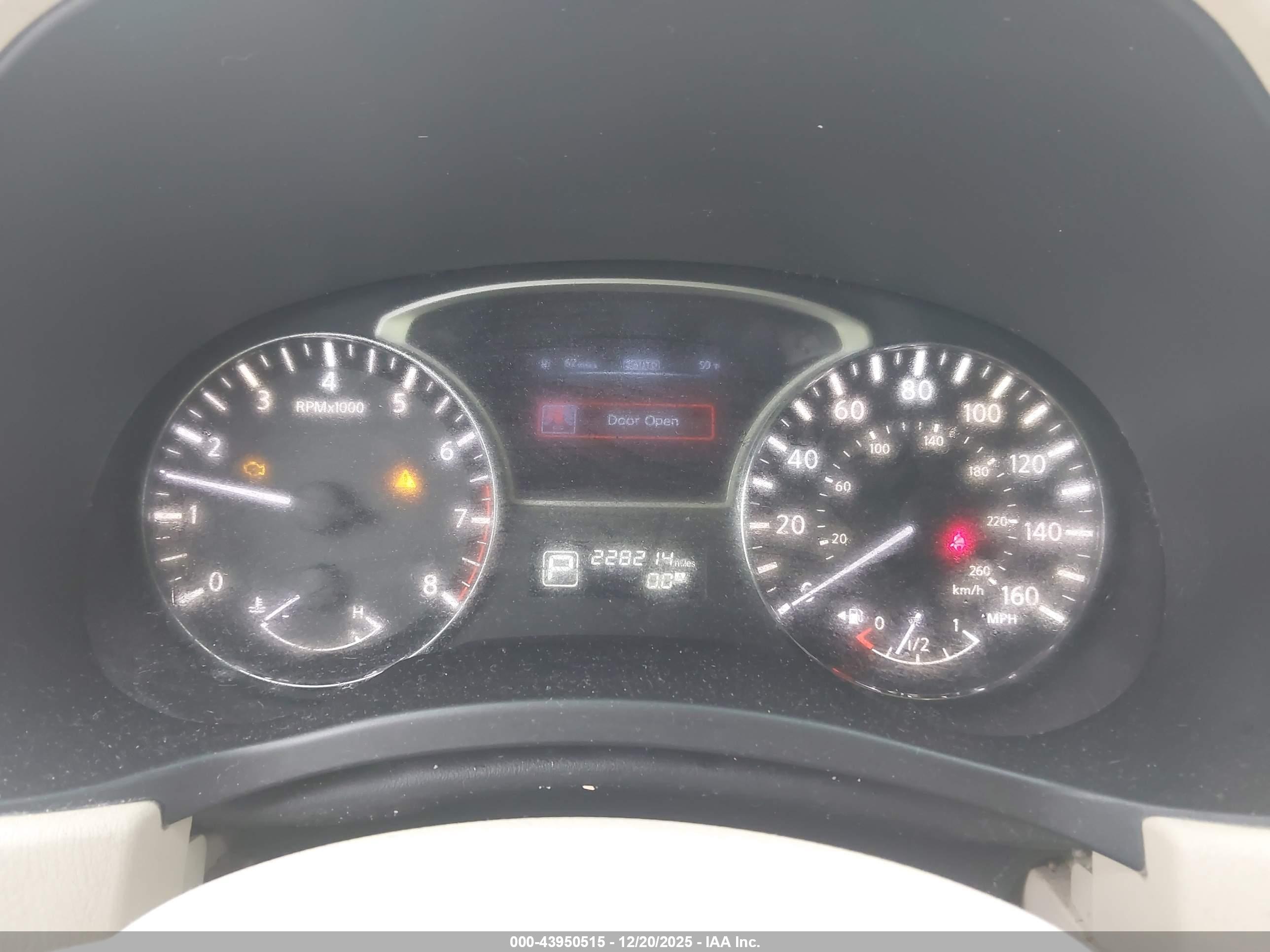 NISSAN PATHFINDER image 7