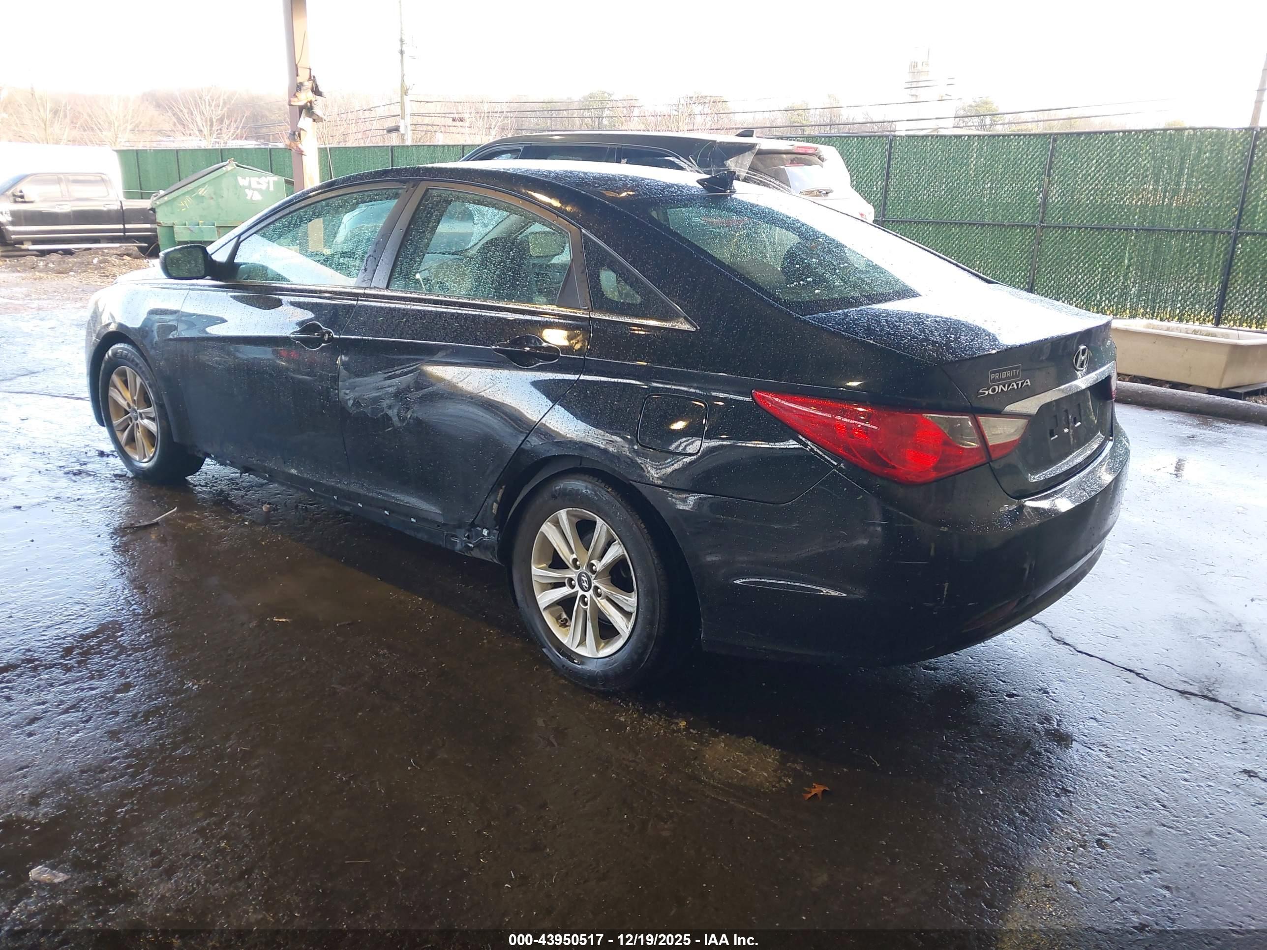 HYUNDAI SONATA image 3