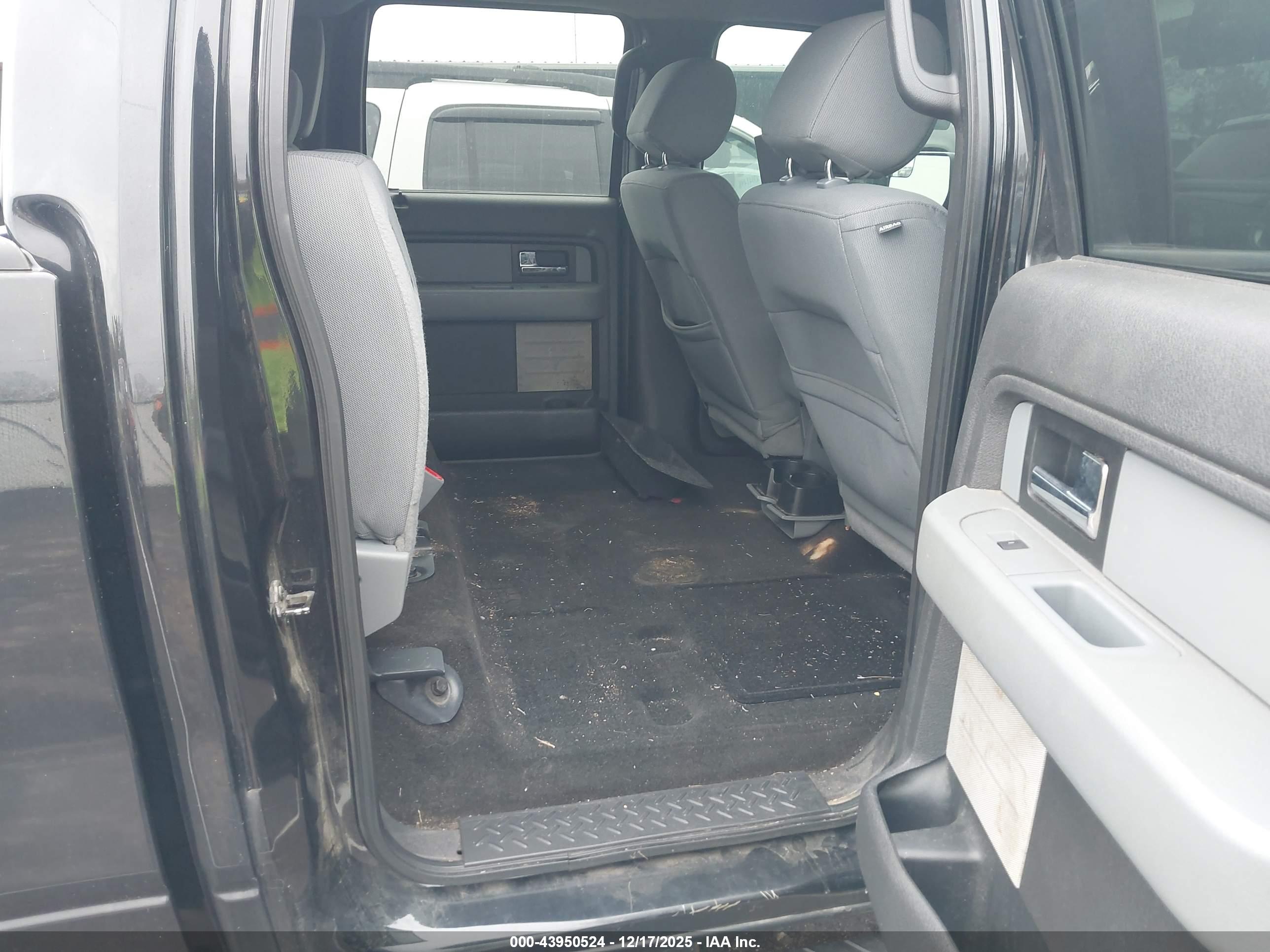 FORD F-150 image 8