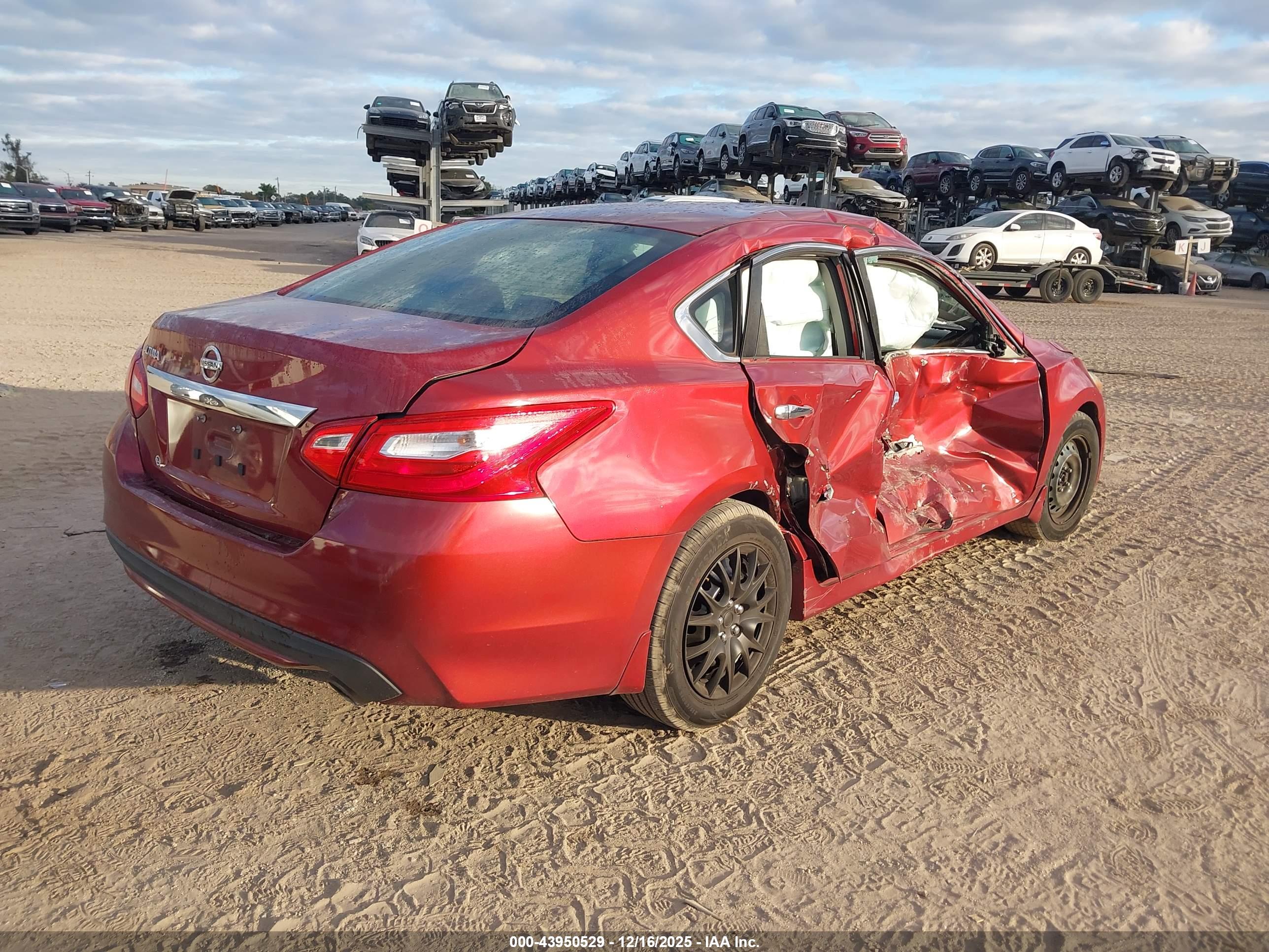 NISSAN ALTIMA image 4