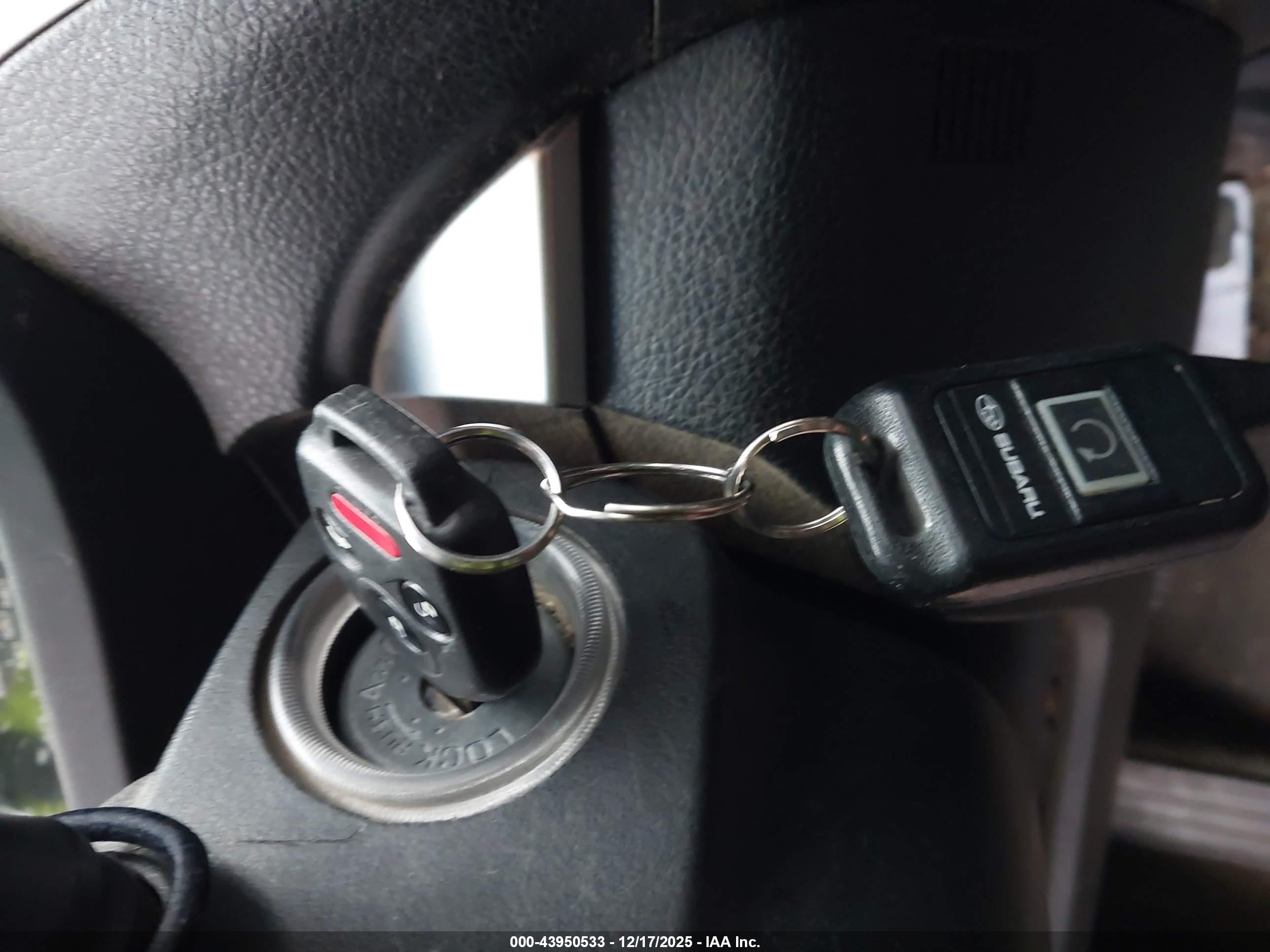 SUBARU OUTBACK image 11