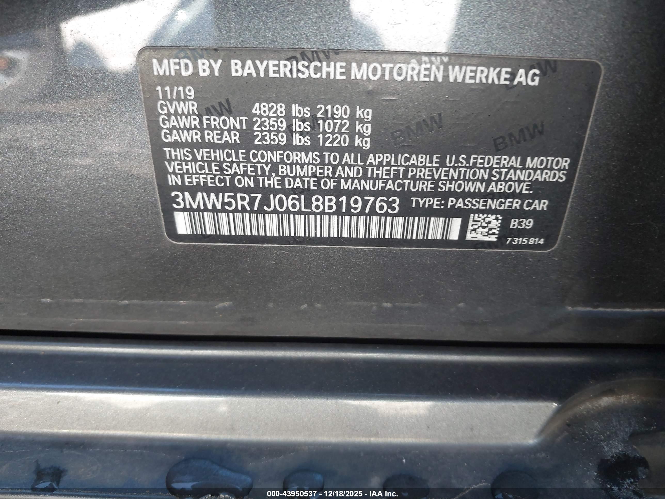 BMW 330I image 9