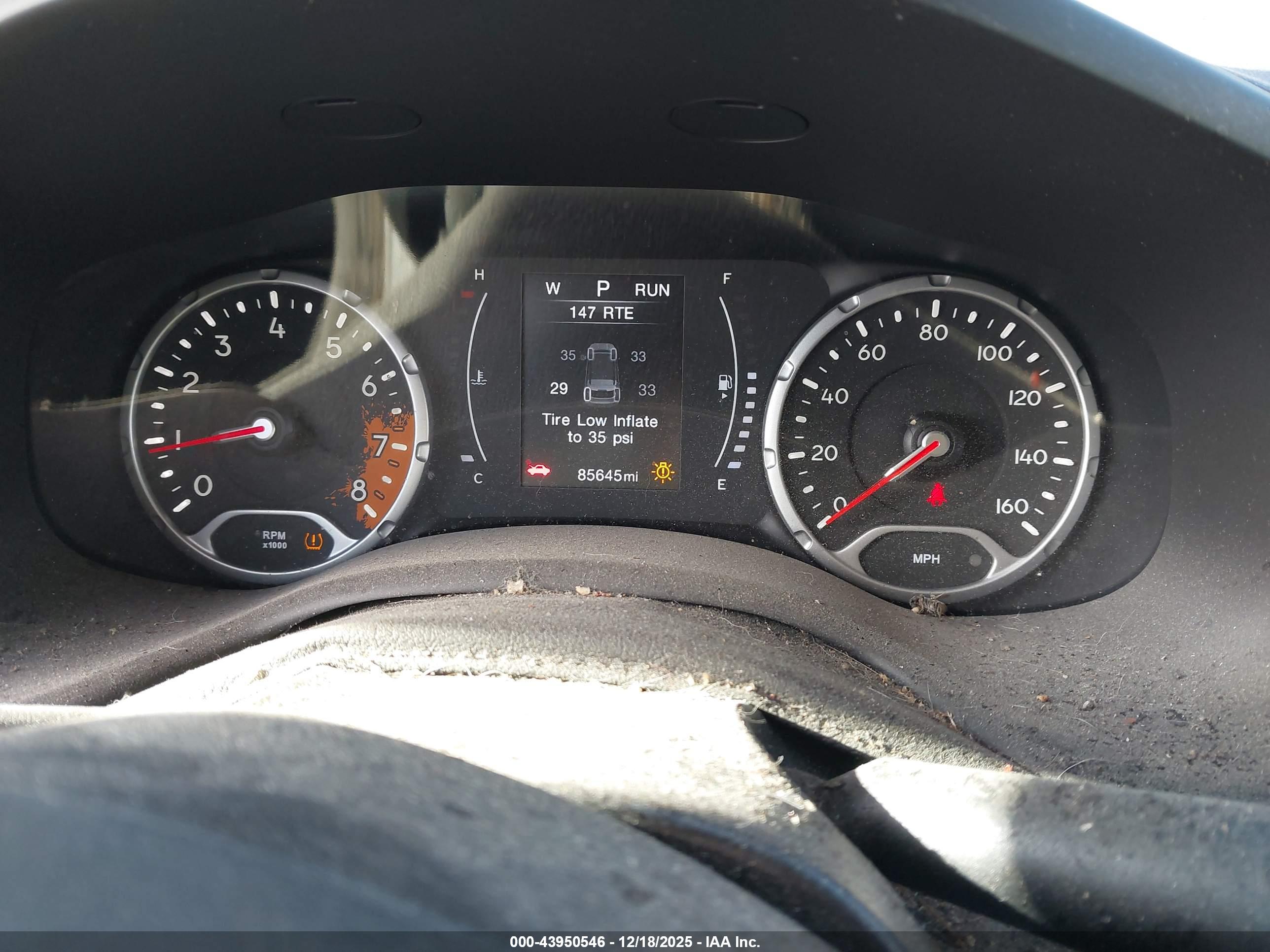 JEEP RENEGADE image 7