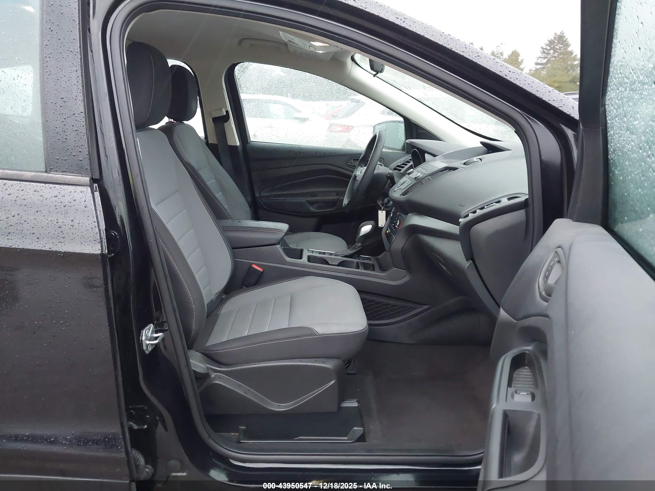 FORD ESCAPE image 5