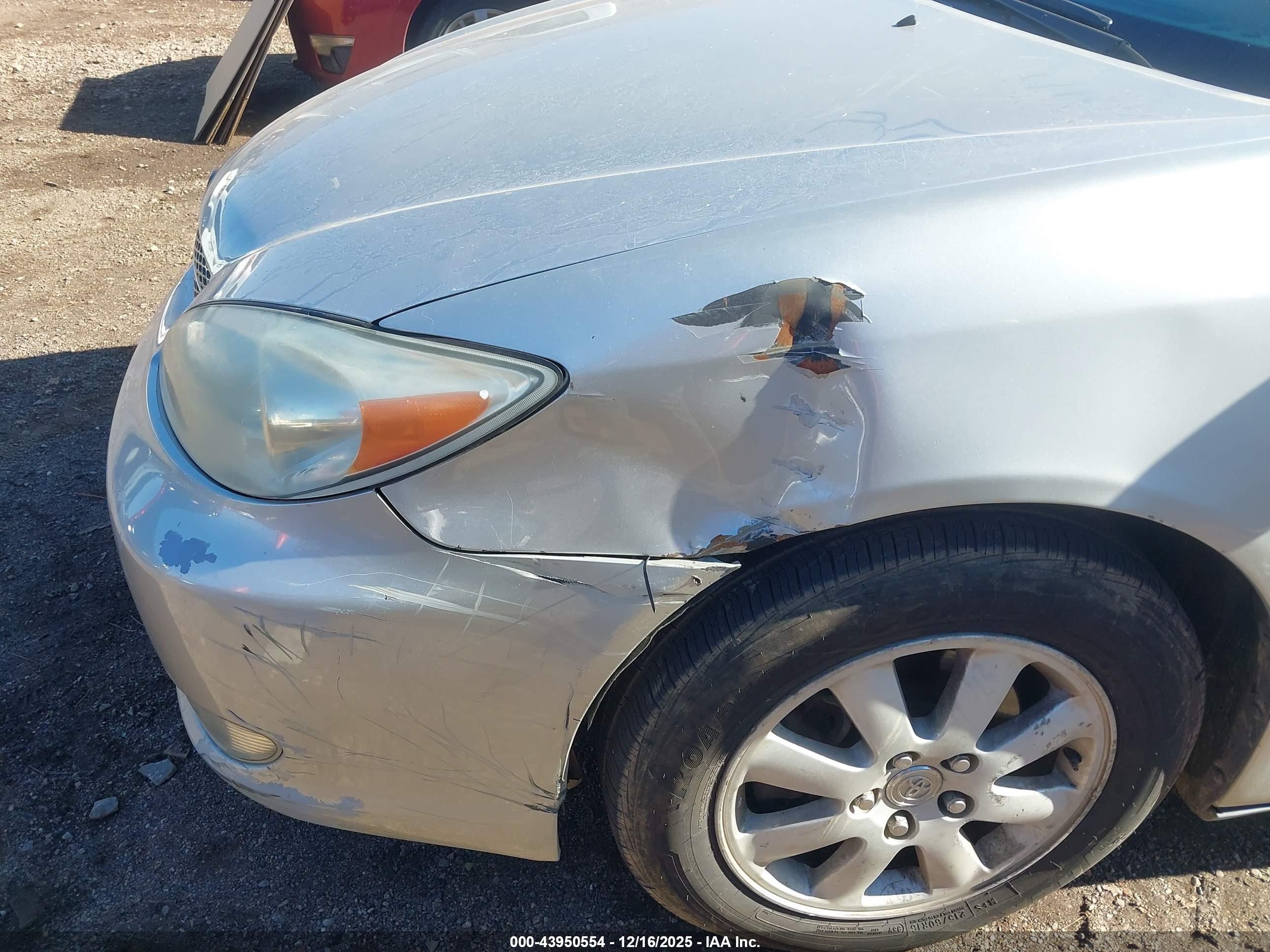 TOYOTA CAMRY image 6