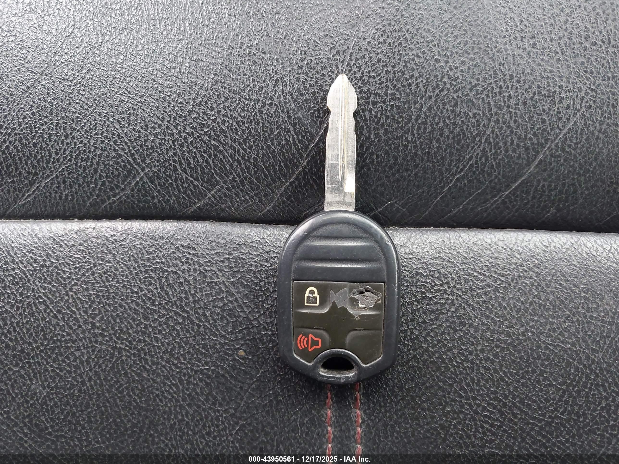 FORD EDGE image 11