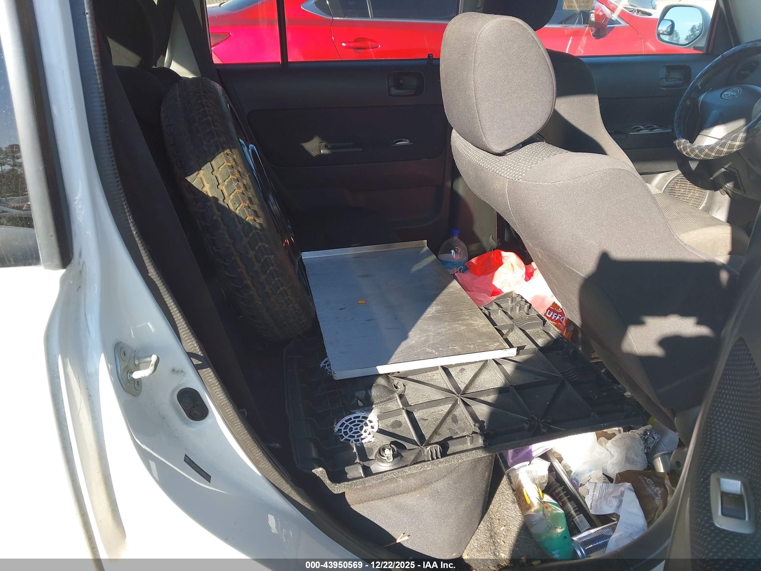 SCION XB image 8