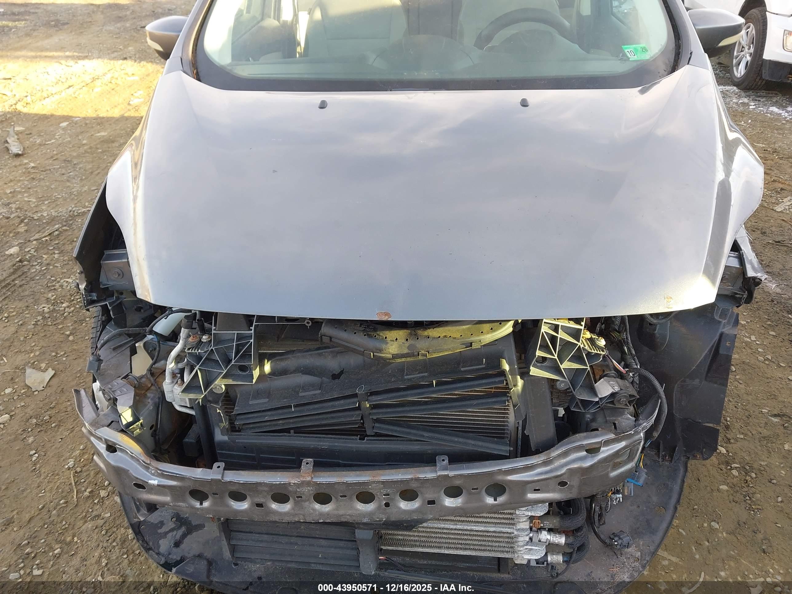 FORD C-MAX image 10