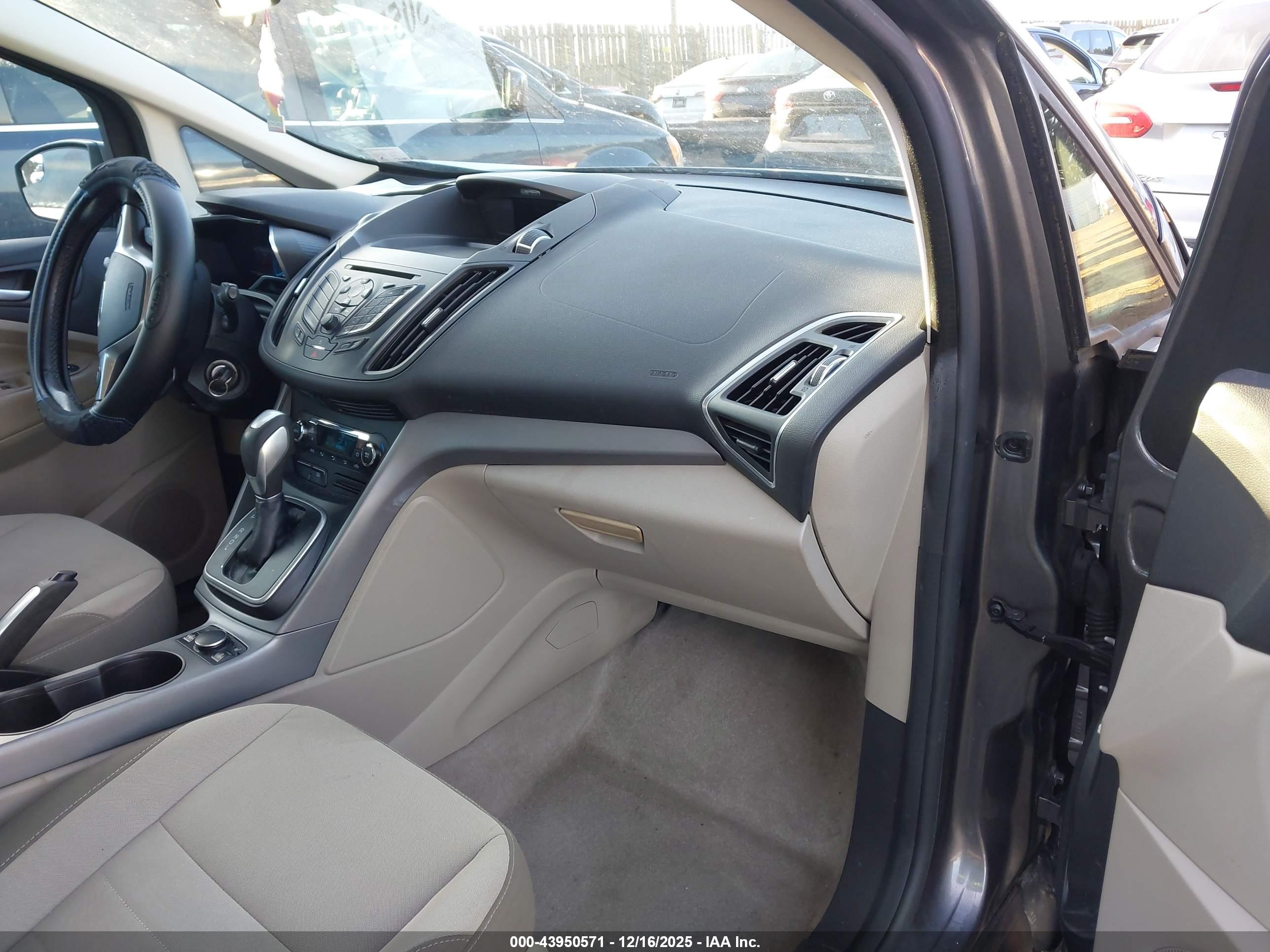 FORD C-MAX image 5