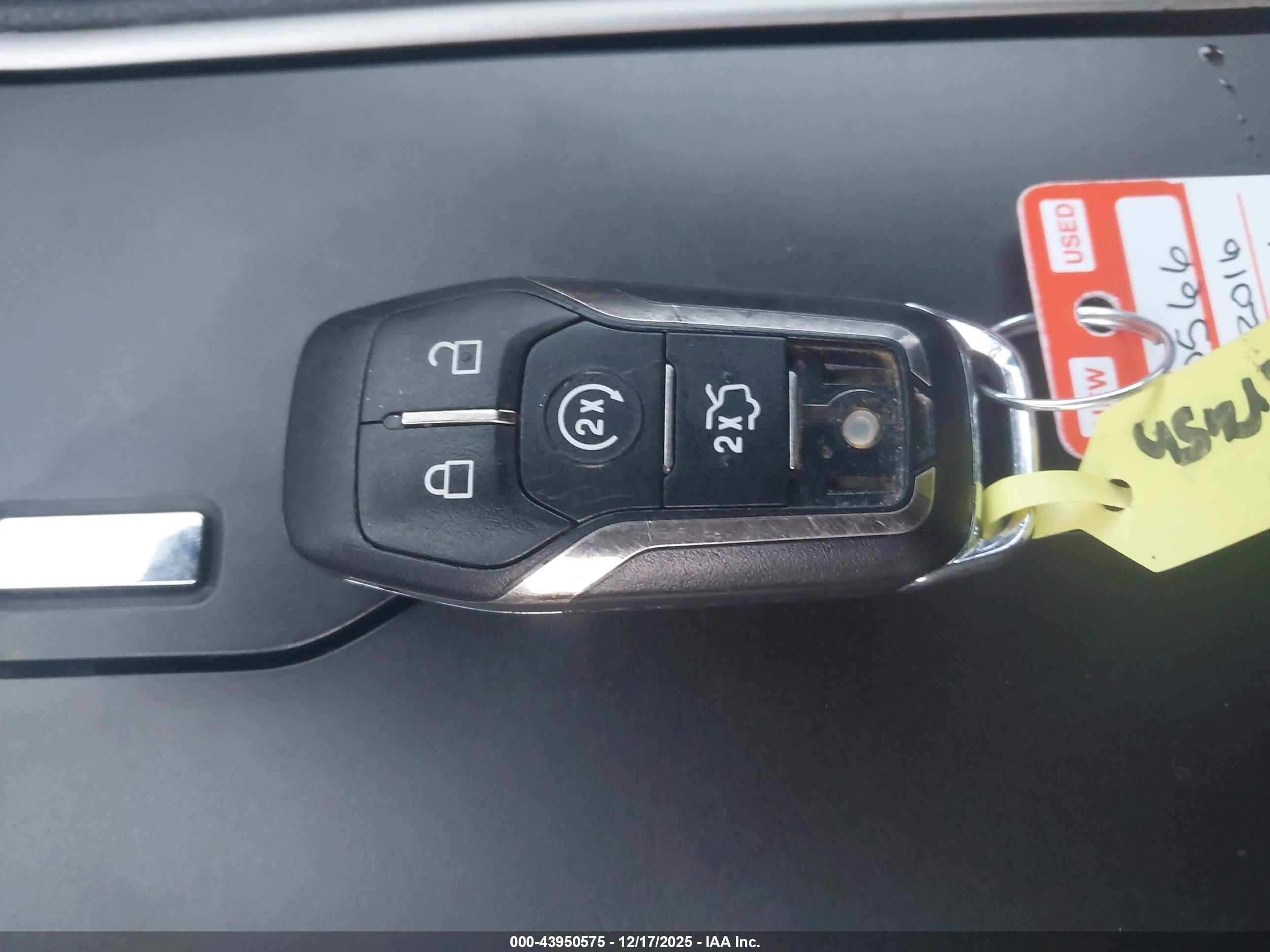 LINCOLN MKZ image 11