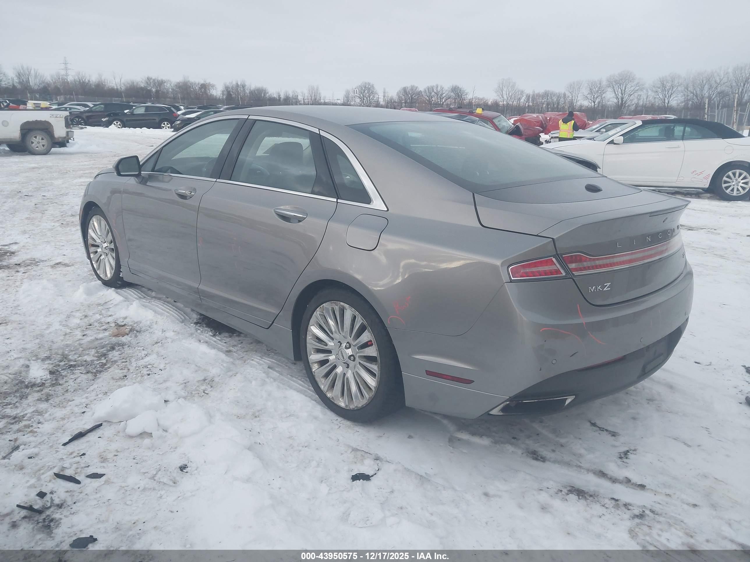 LINCOLN MKZ image 3