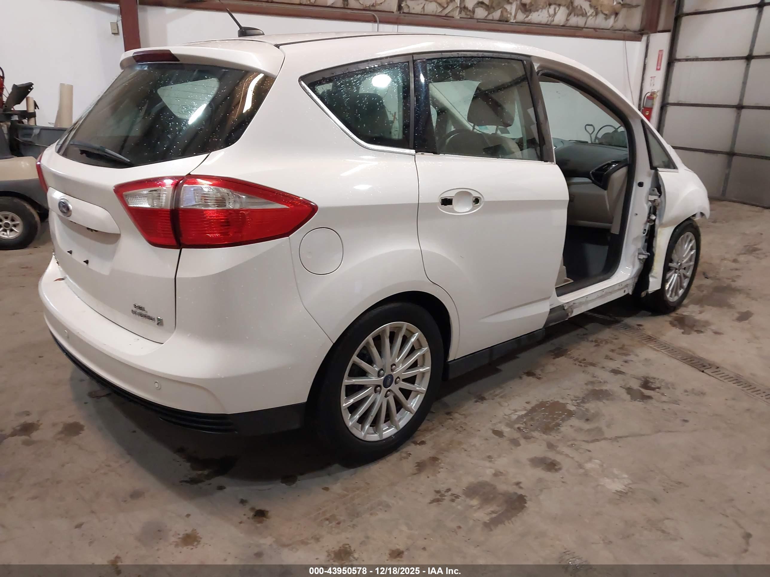 FORD C-MAX image 4