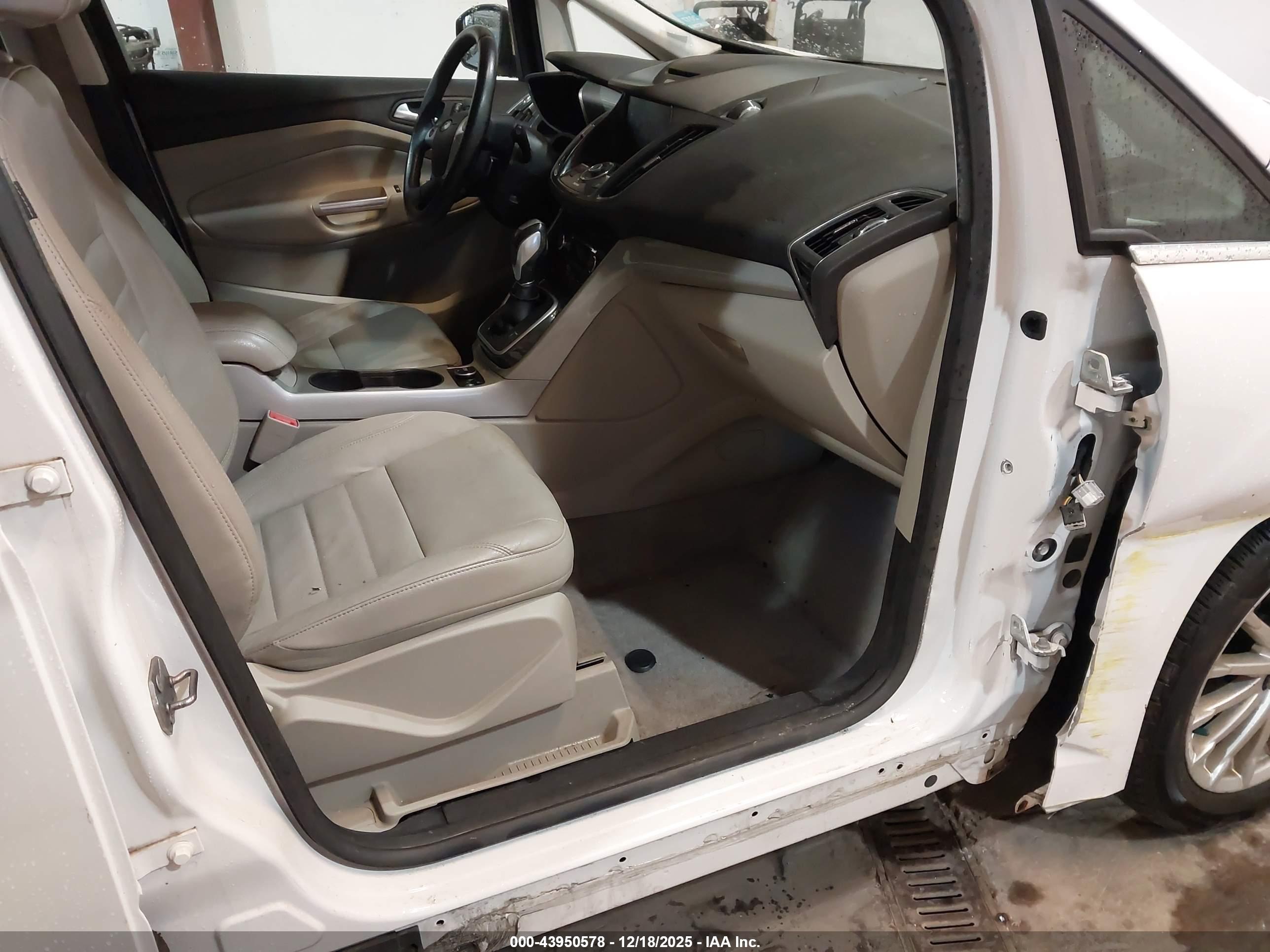 FORD C-MAX image 5