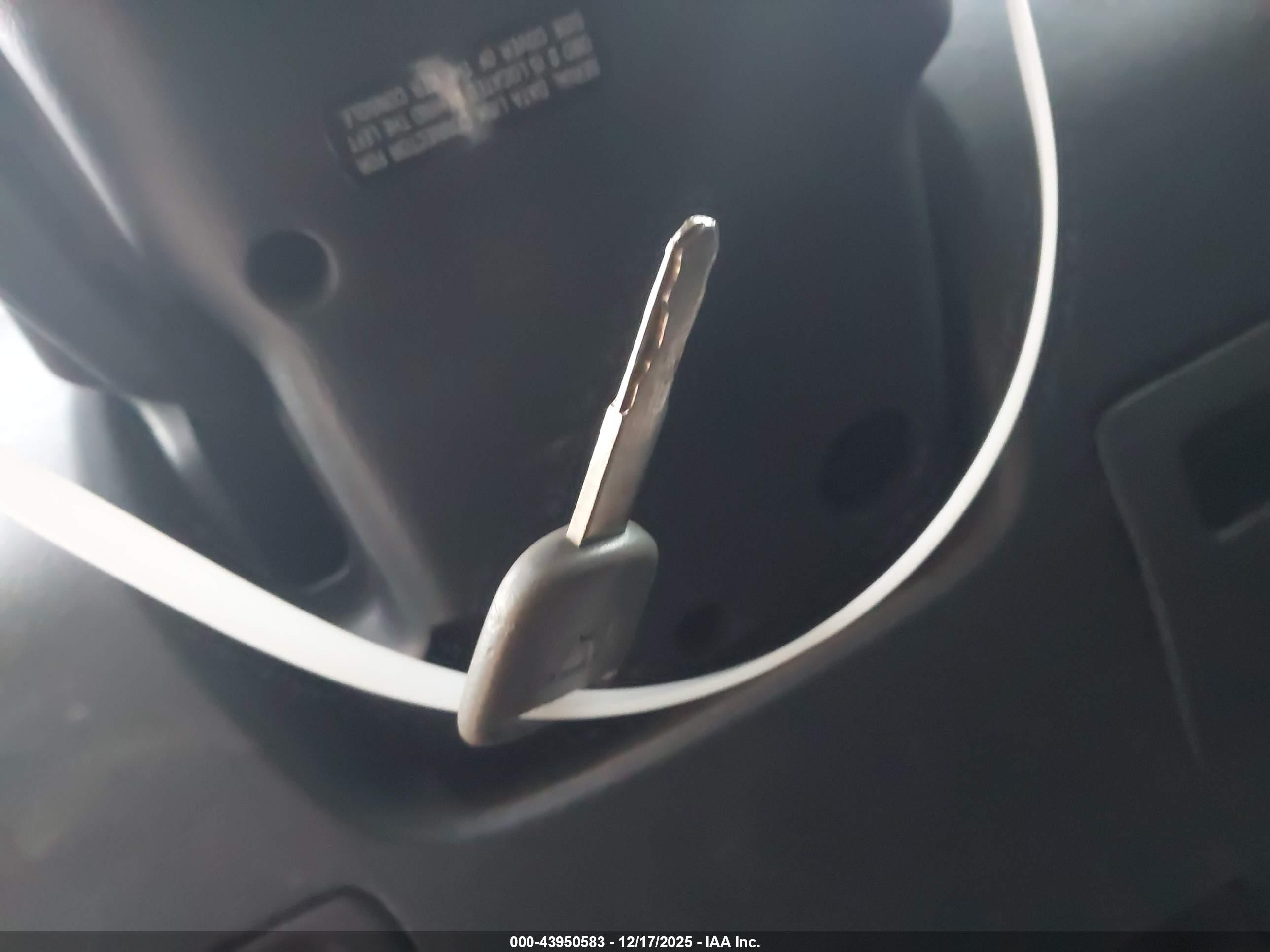HONDA CR-V image 11