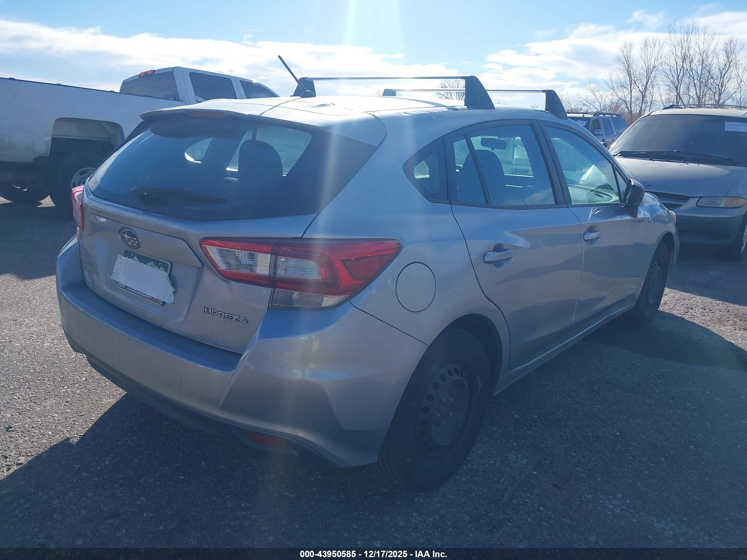 SUBARU IMPREZA image 4