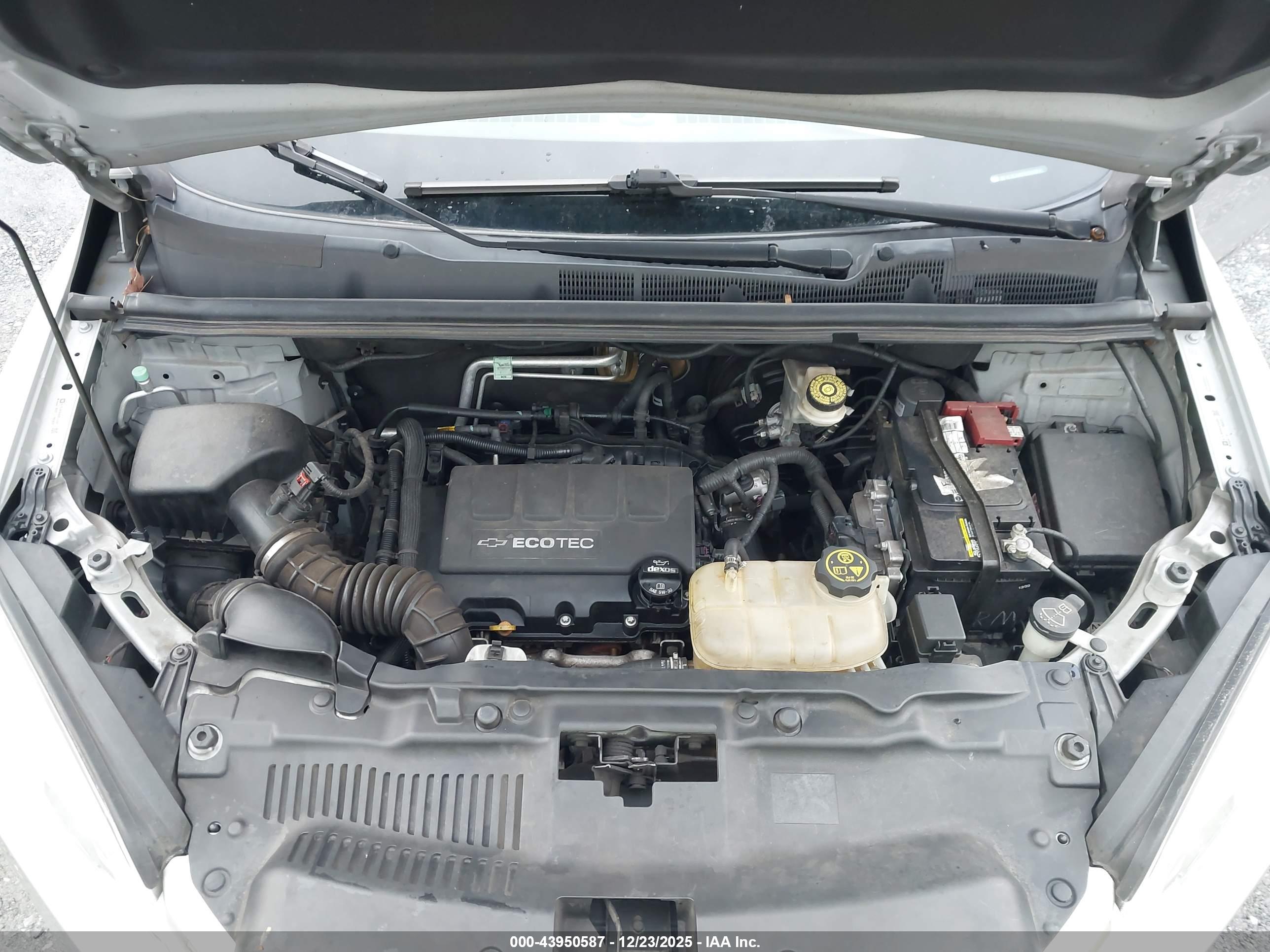 CHEVROLET TRAX image 10