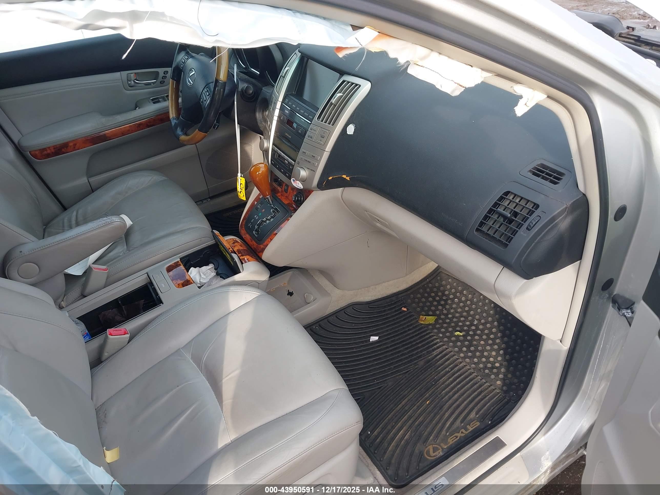 LEXUS RX image 5