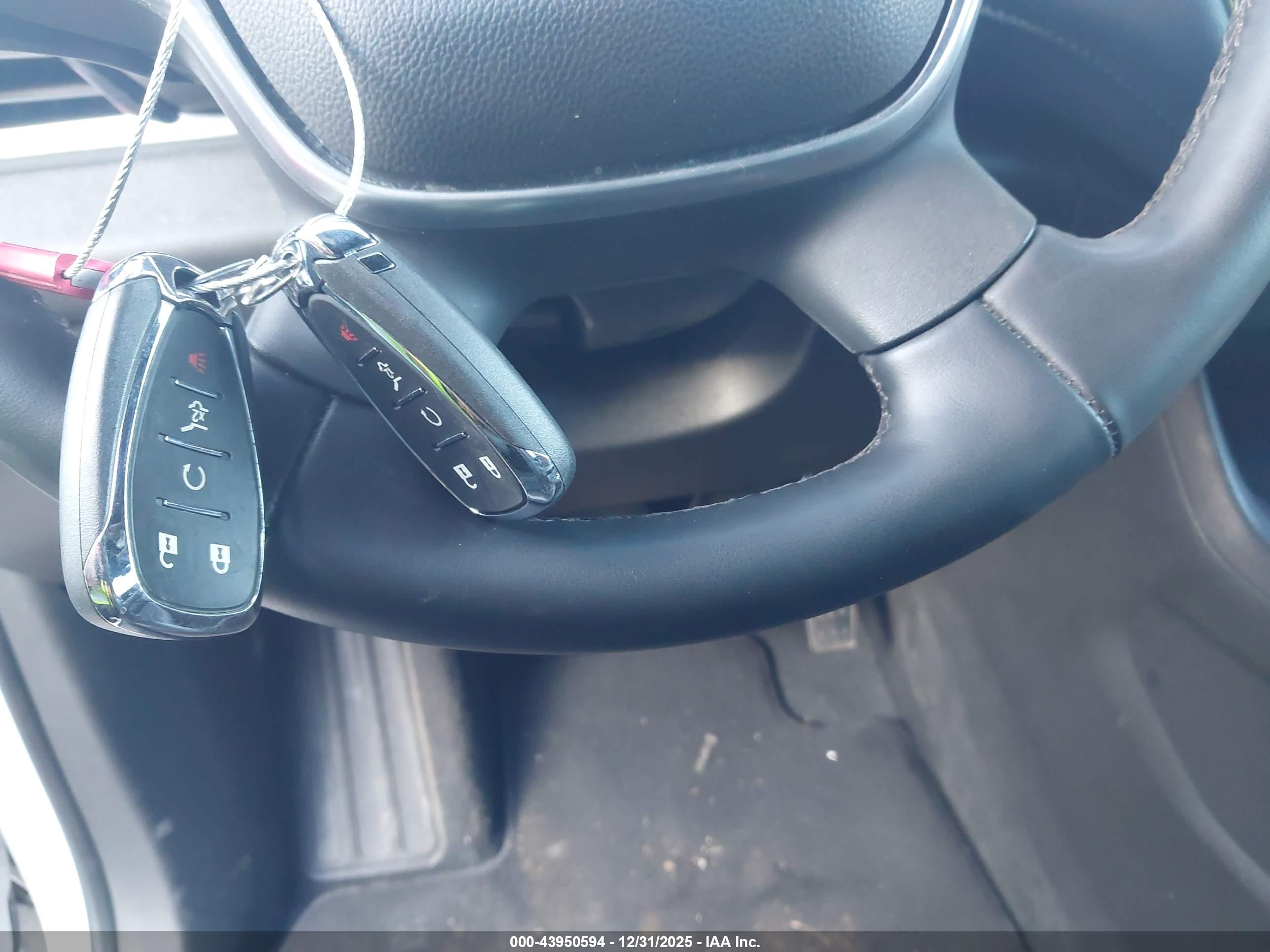 CHEVROLET TRAVERSE image 11