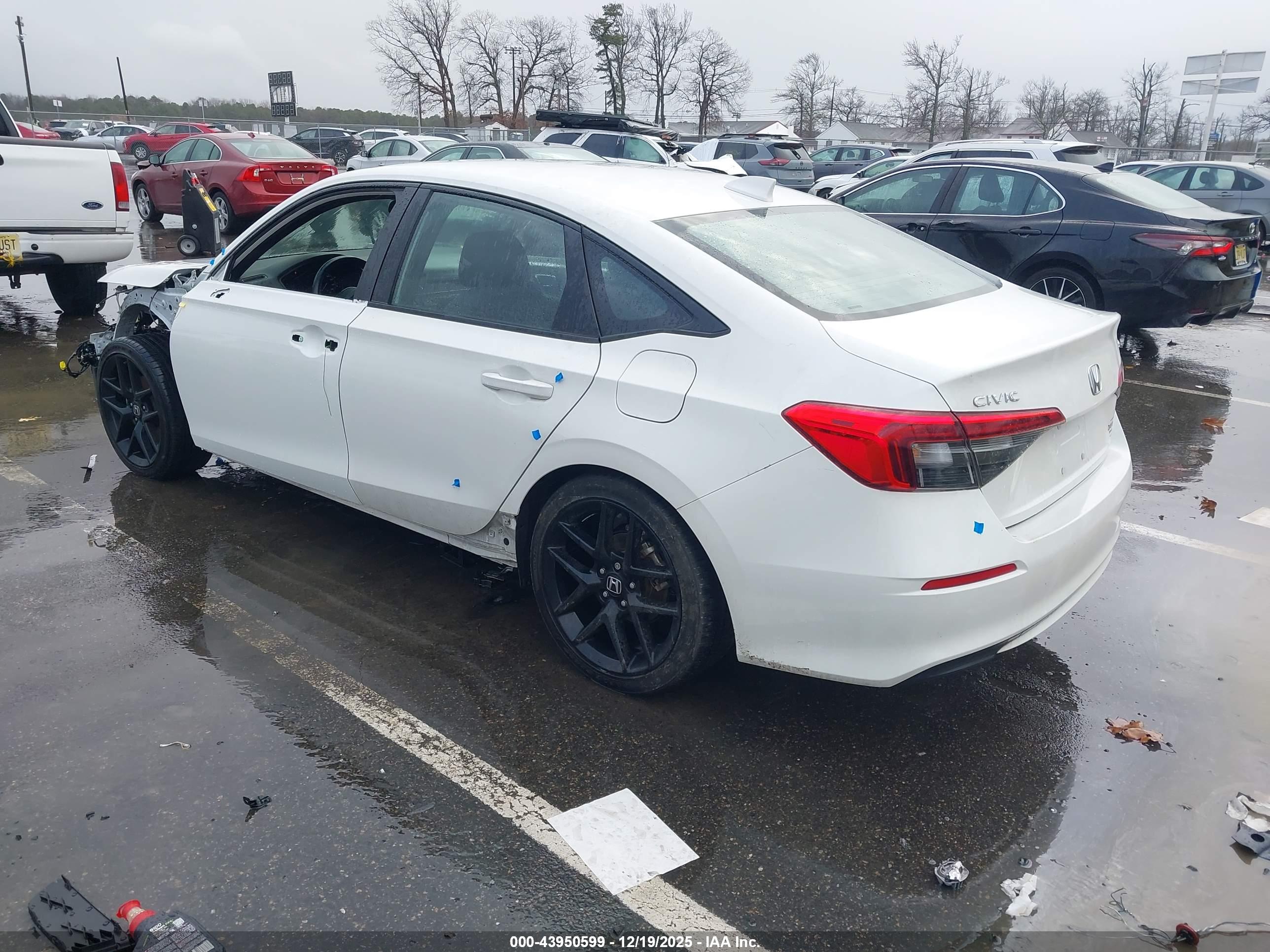 HONDA CIVIC image 3